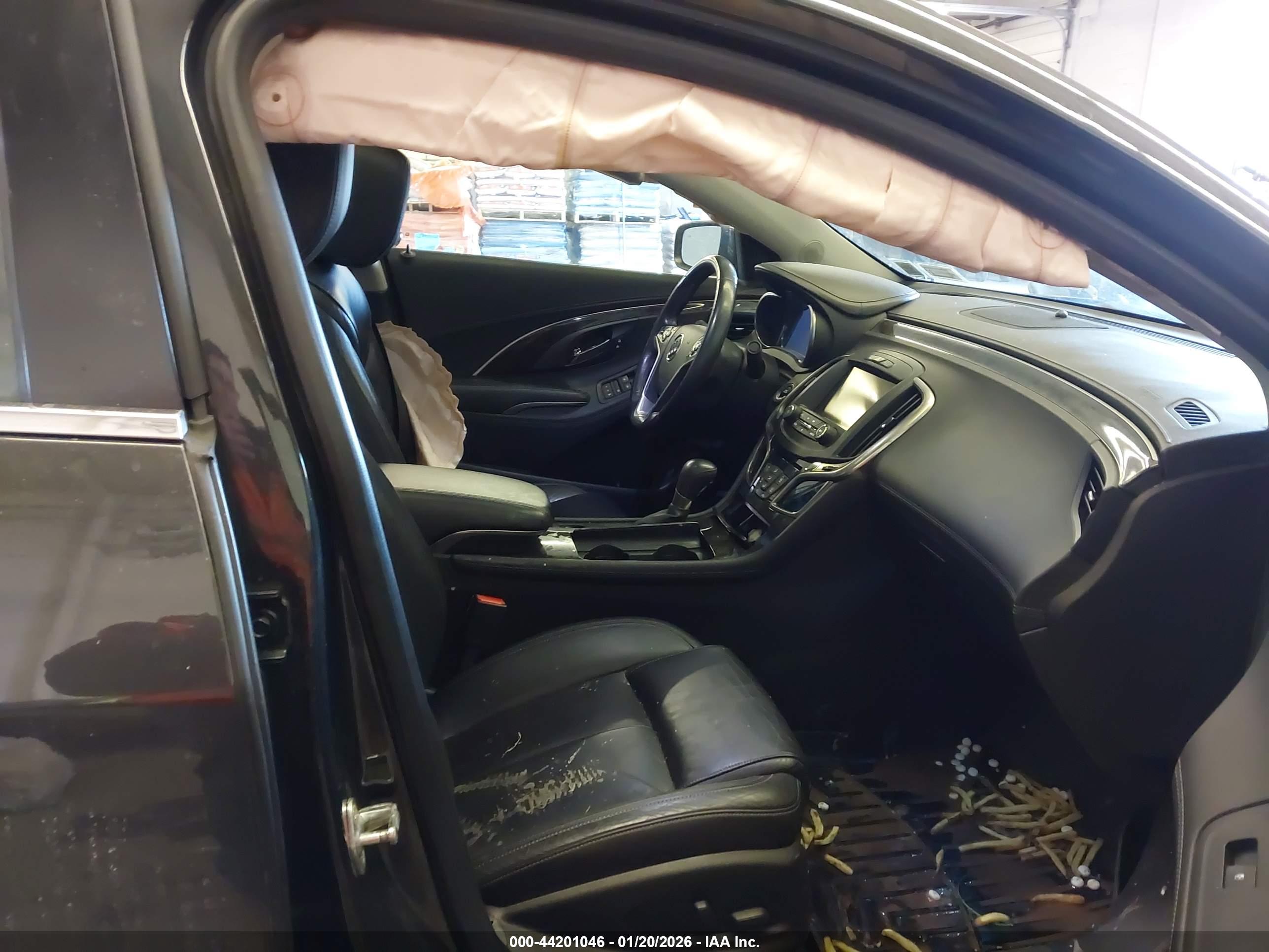 BUICK LACROSSE image 5