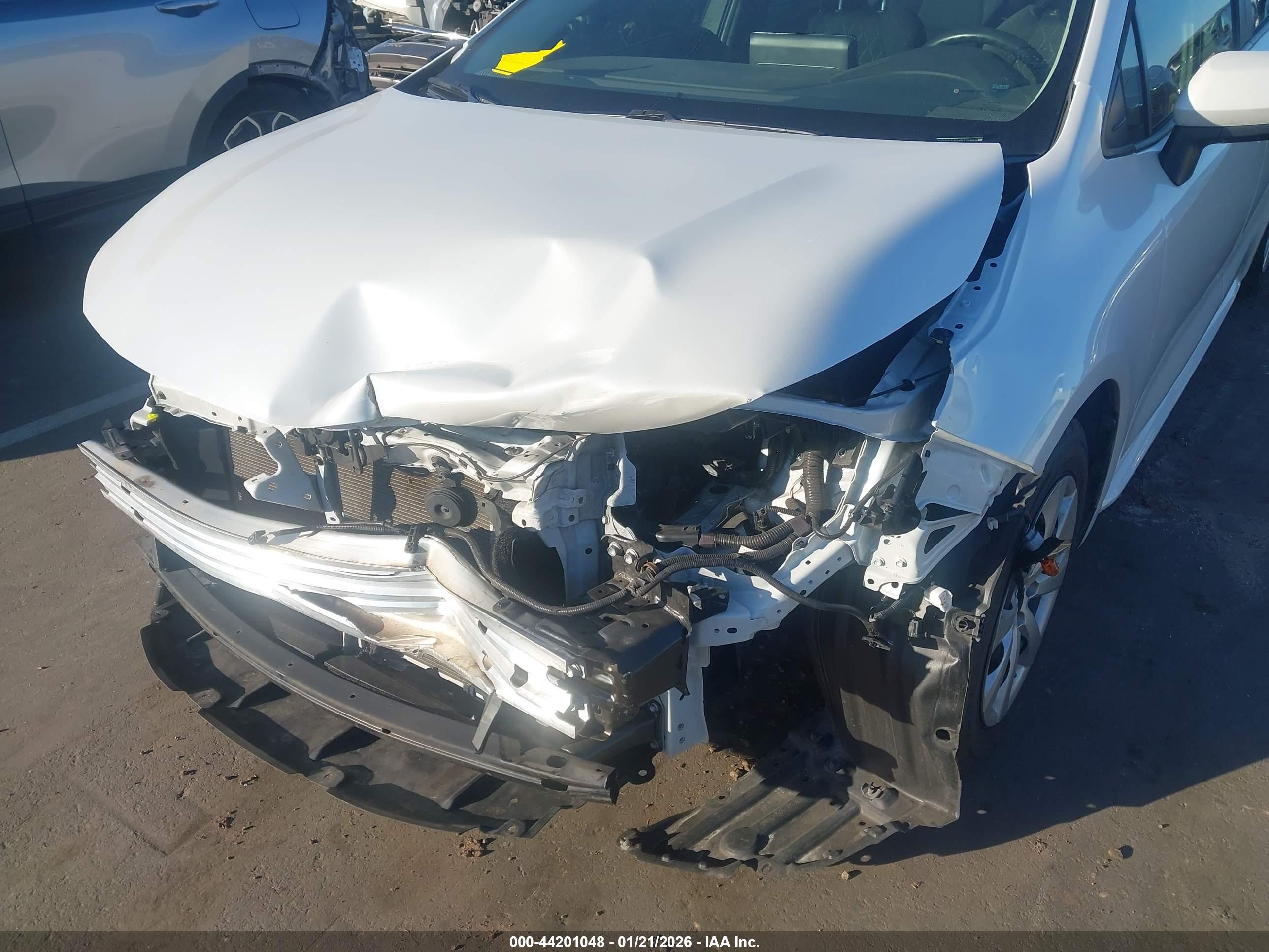 TOYOTA COROLLA image 6
