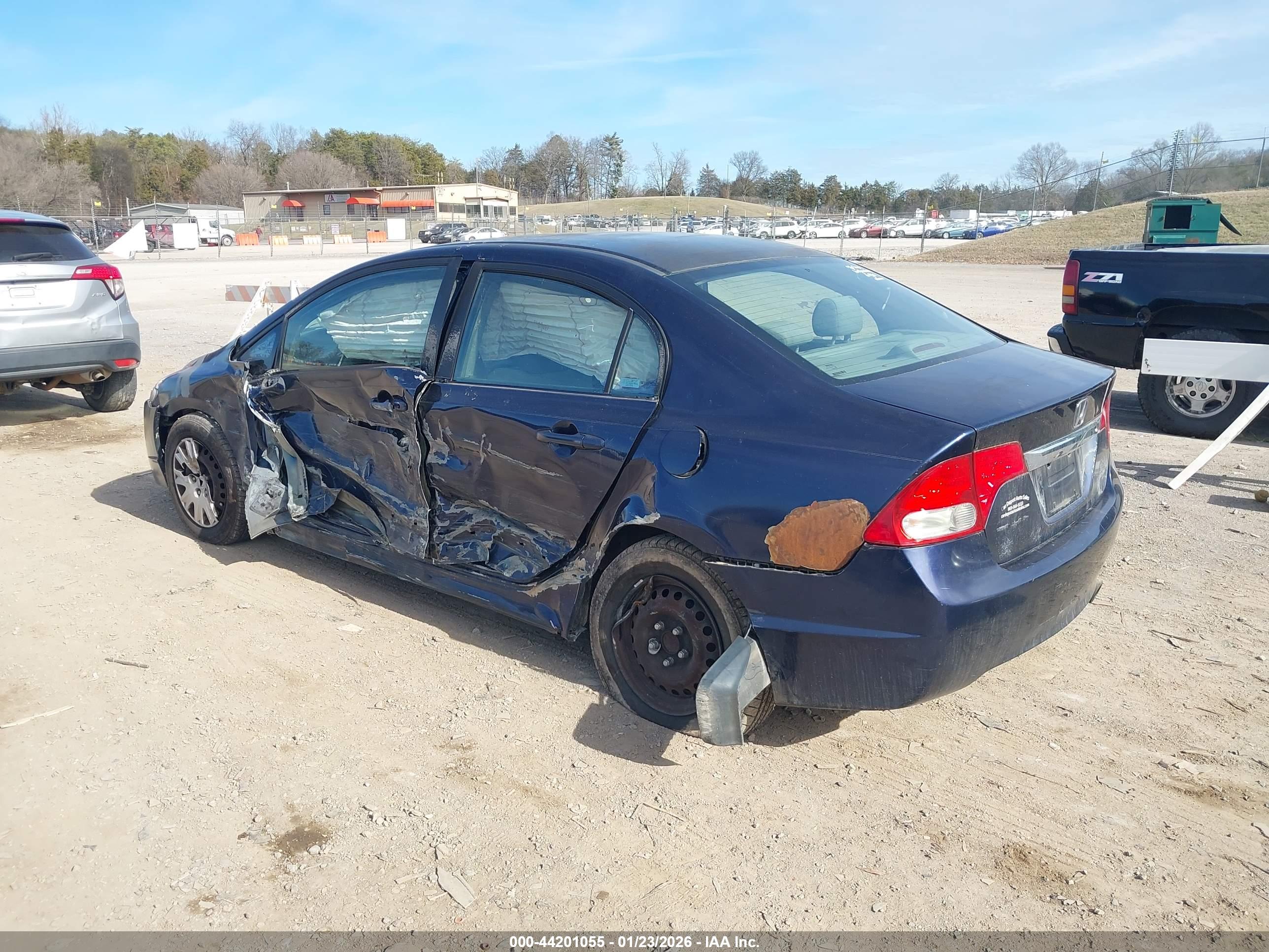 HONDA CIVIC image 3