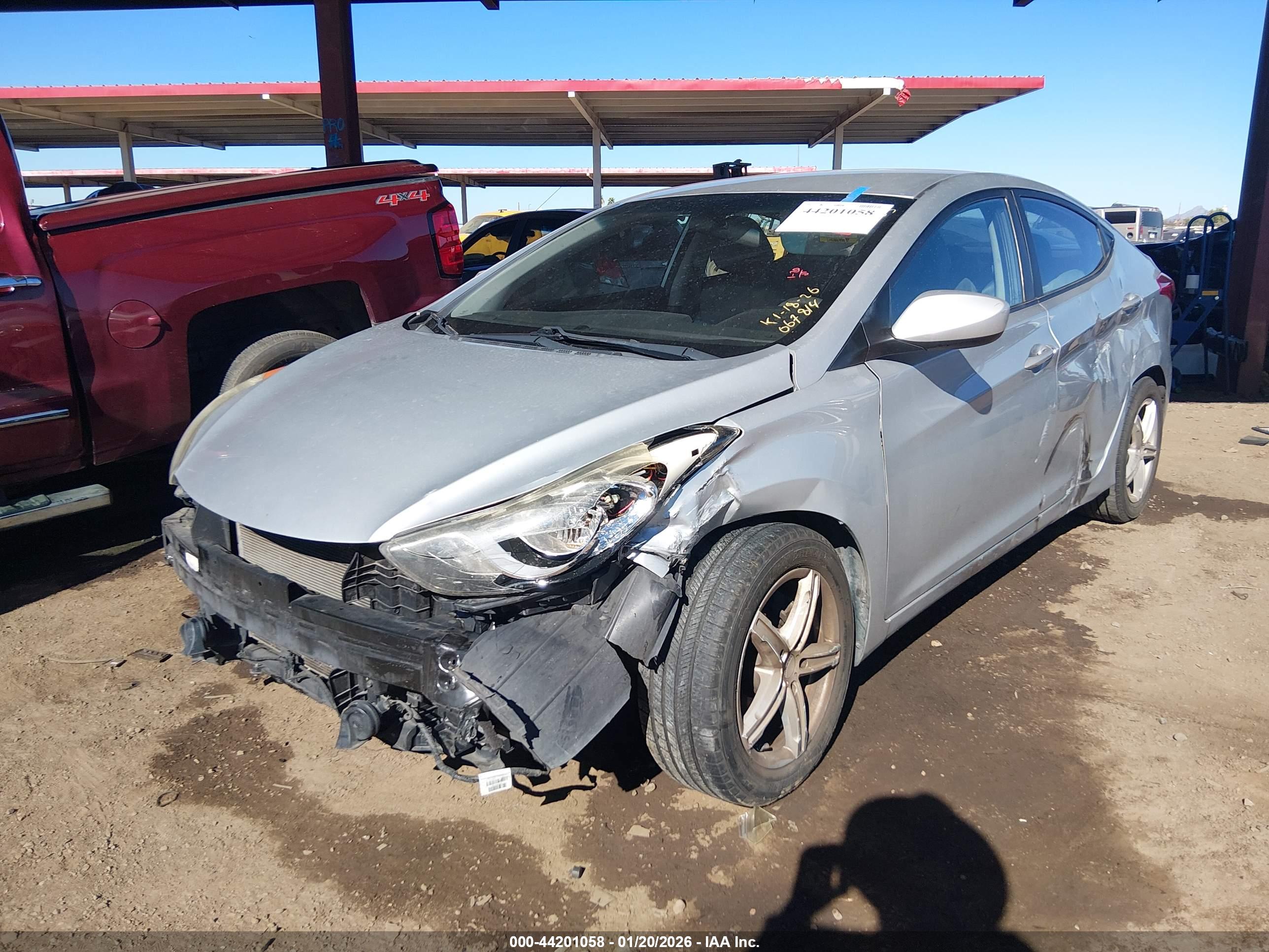 HYUNDAI ELANTRA image 2