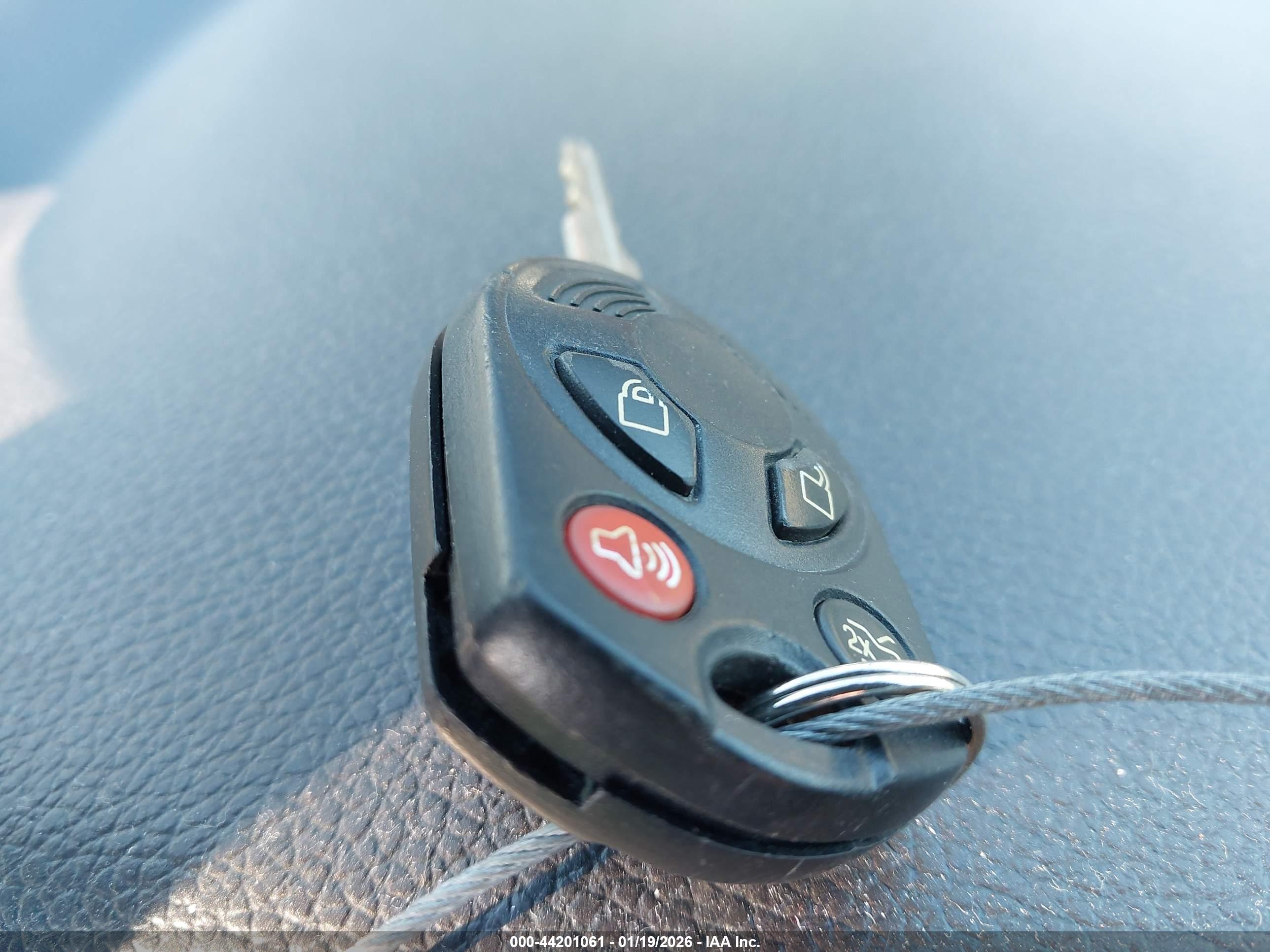 FORD FUSION image 11