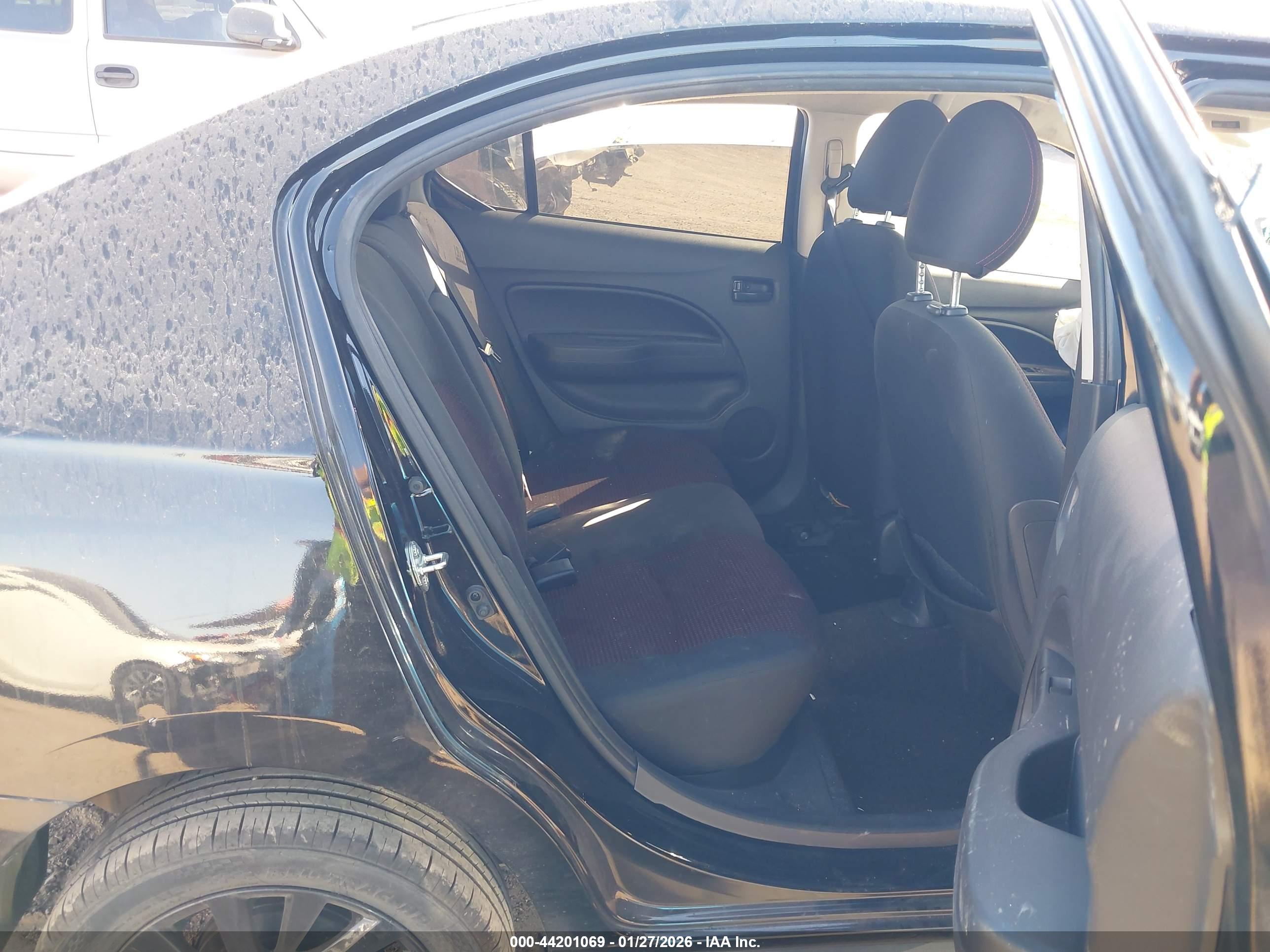 MITSUBISHI MIRAGE image 8