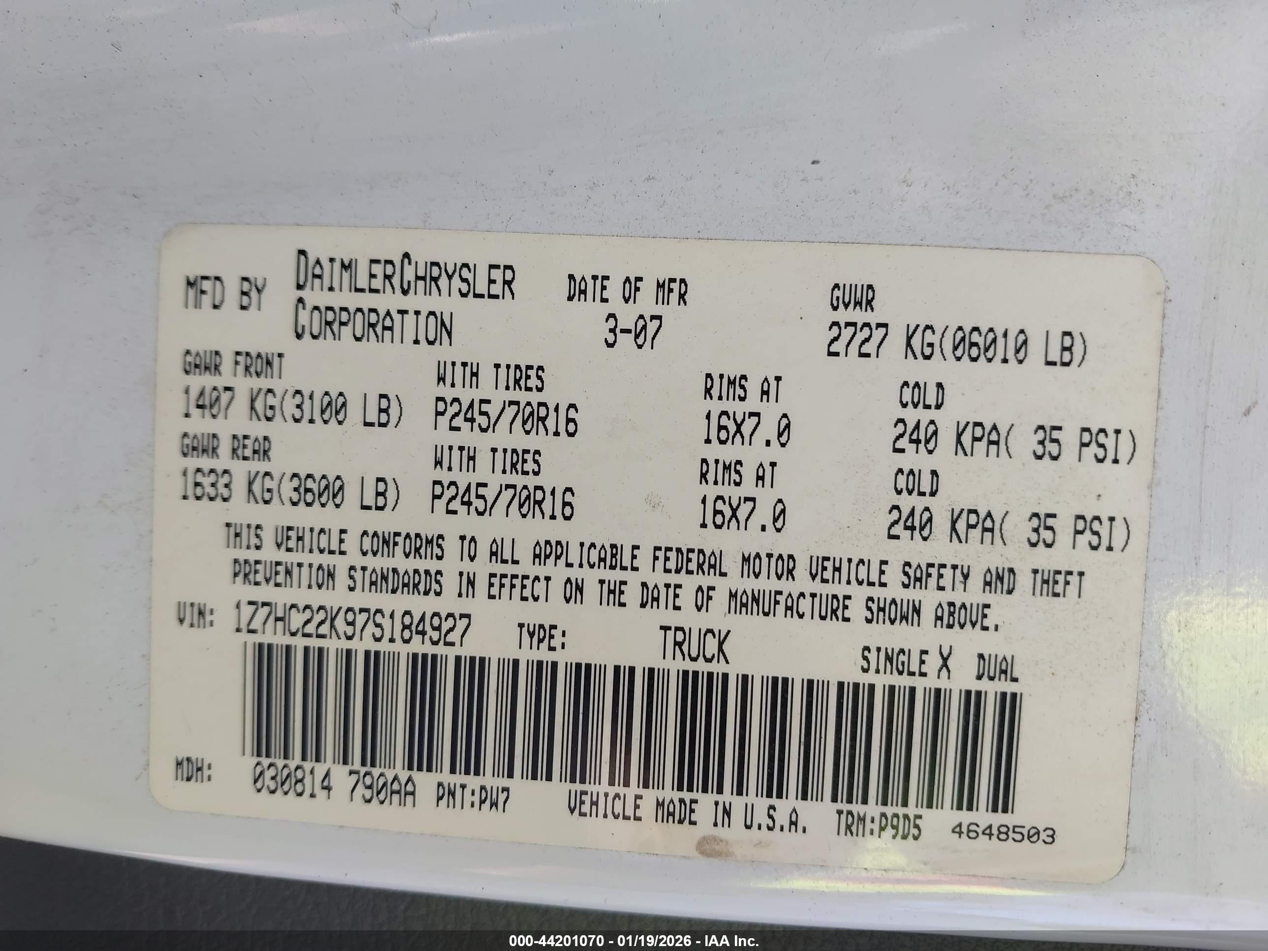 MITSUBISHI RAIDER image 9