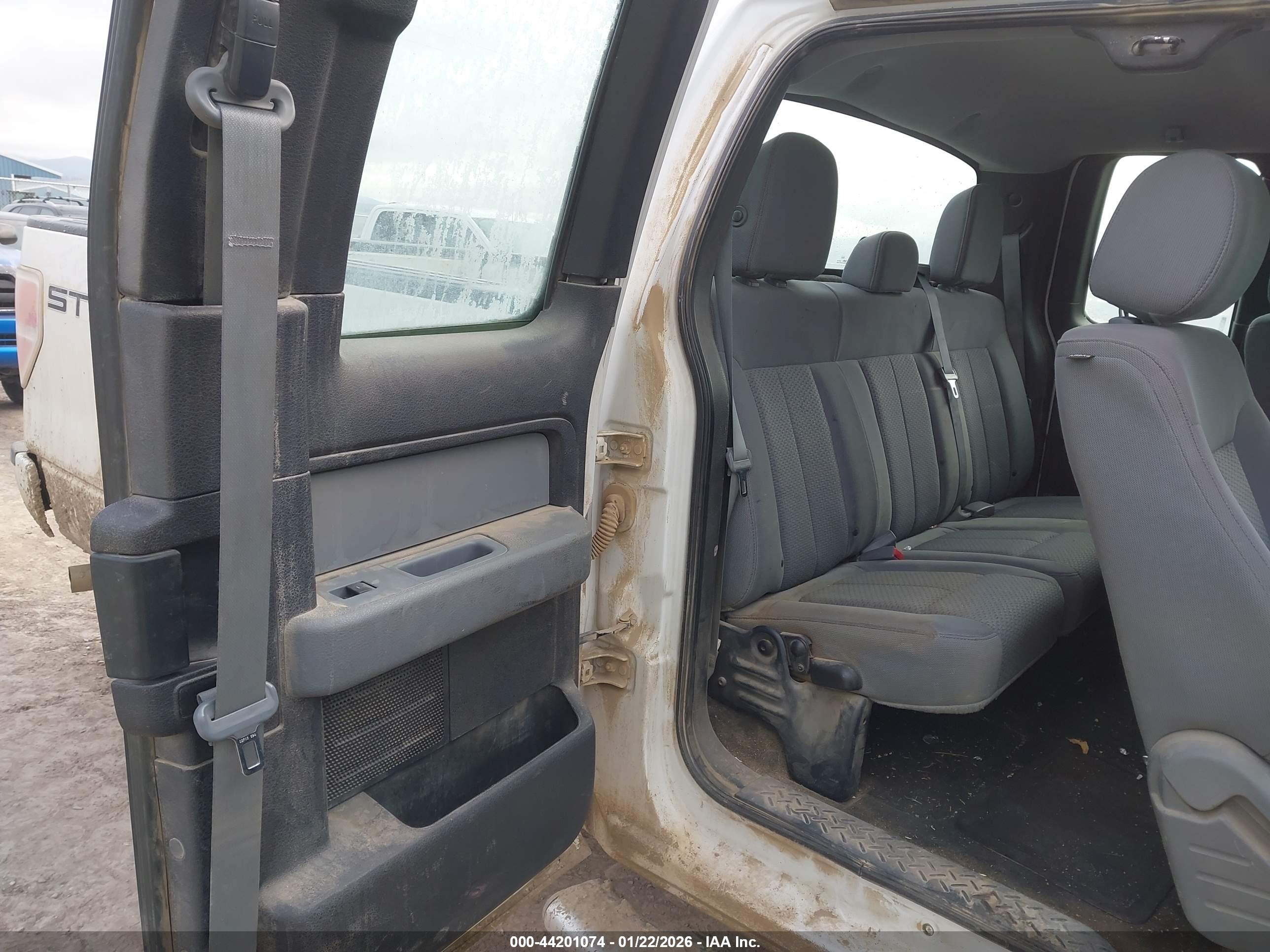 FORD F-150 image 8