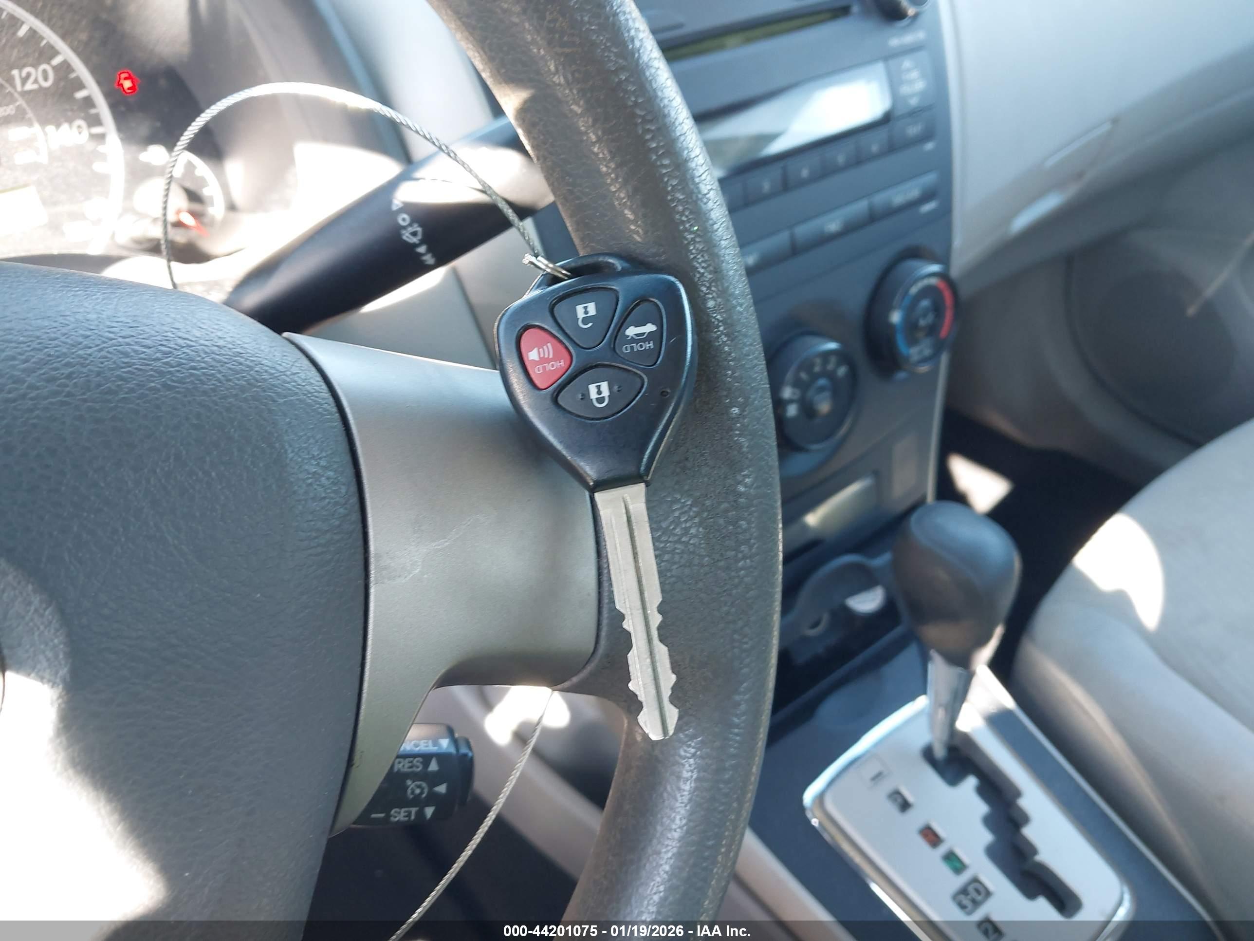 TOYOTA COROLLA image 11