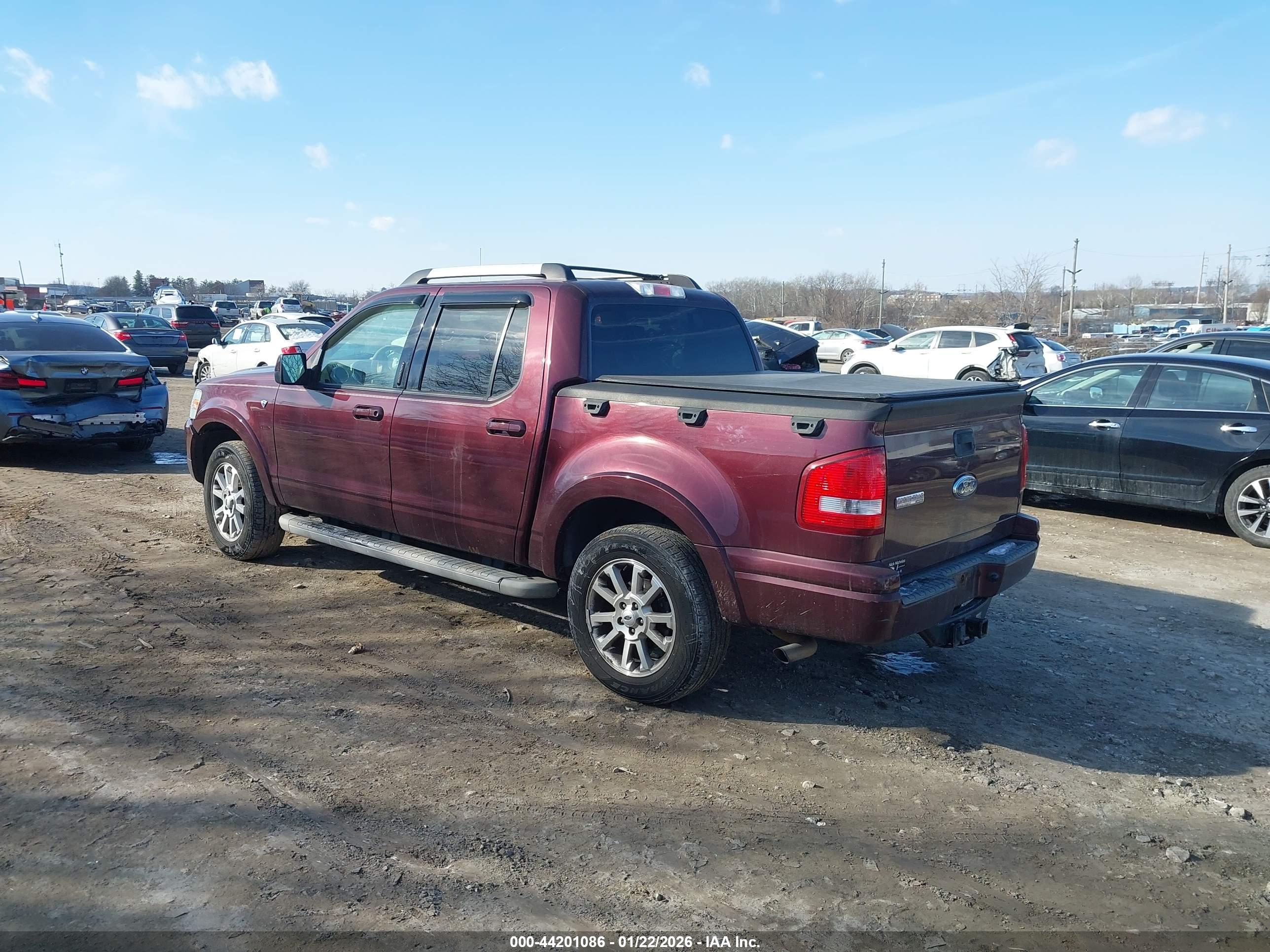 FORD EXPLORER image 3