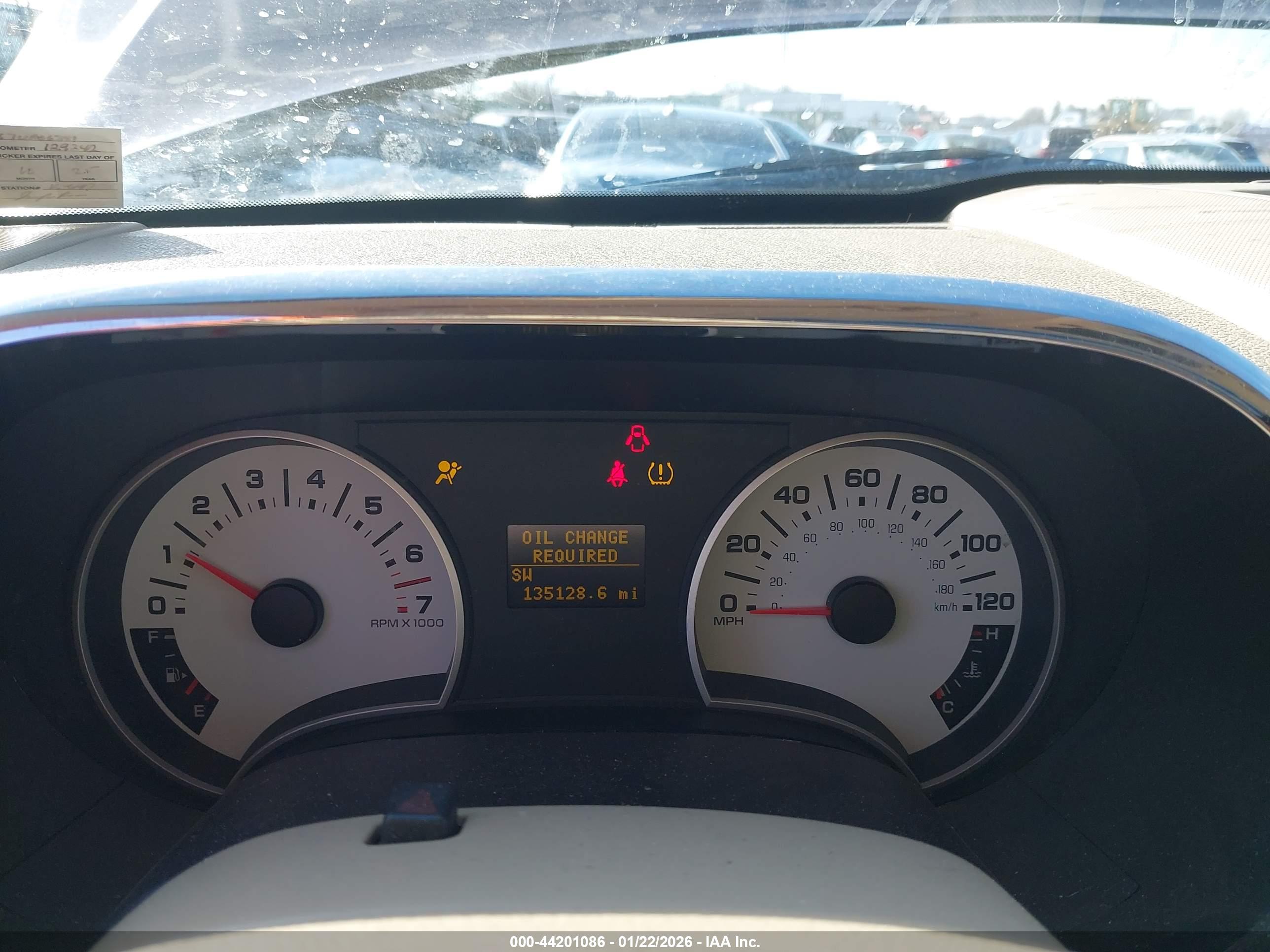 FORD EXPLORER image 7