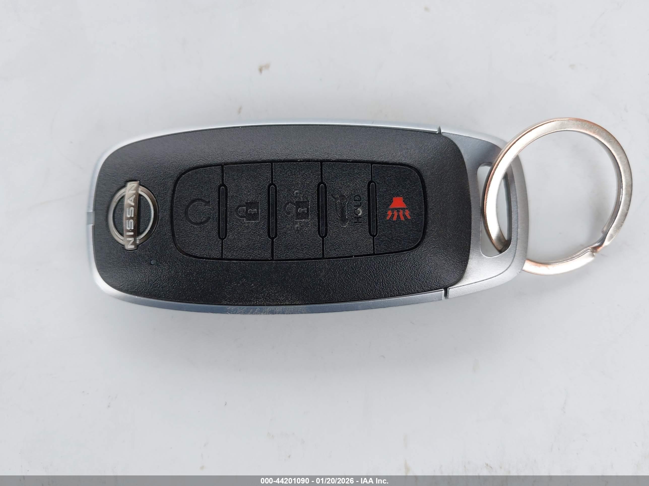NISSAN ROGUE image 11