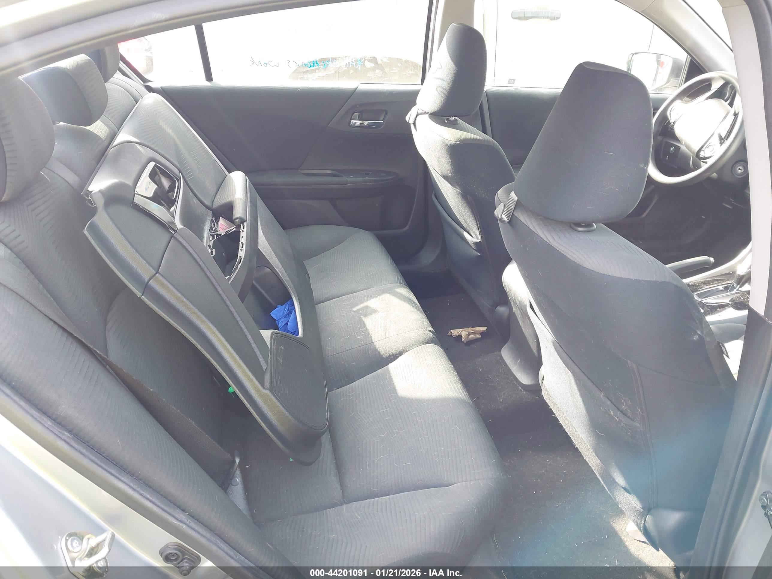 HONDA ACCORD image 8