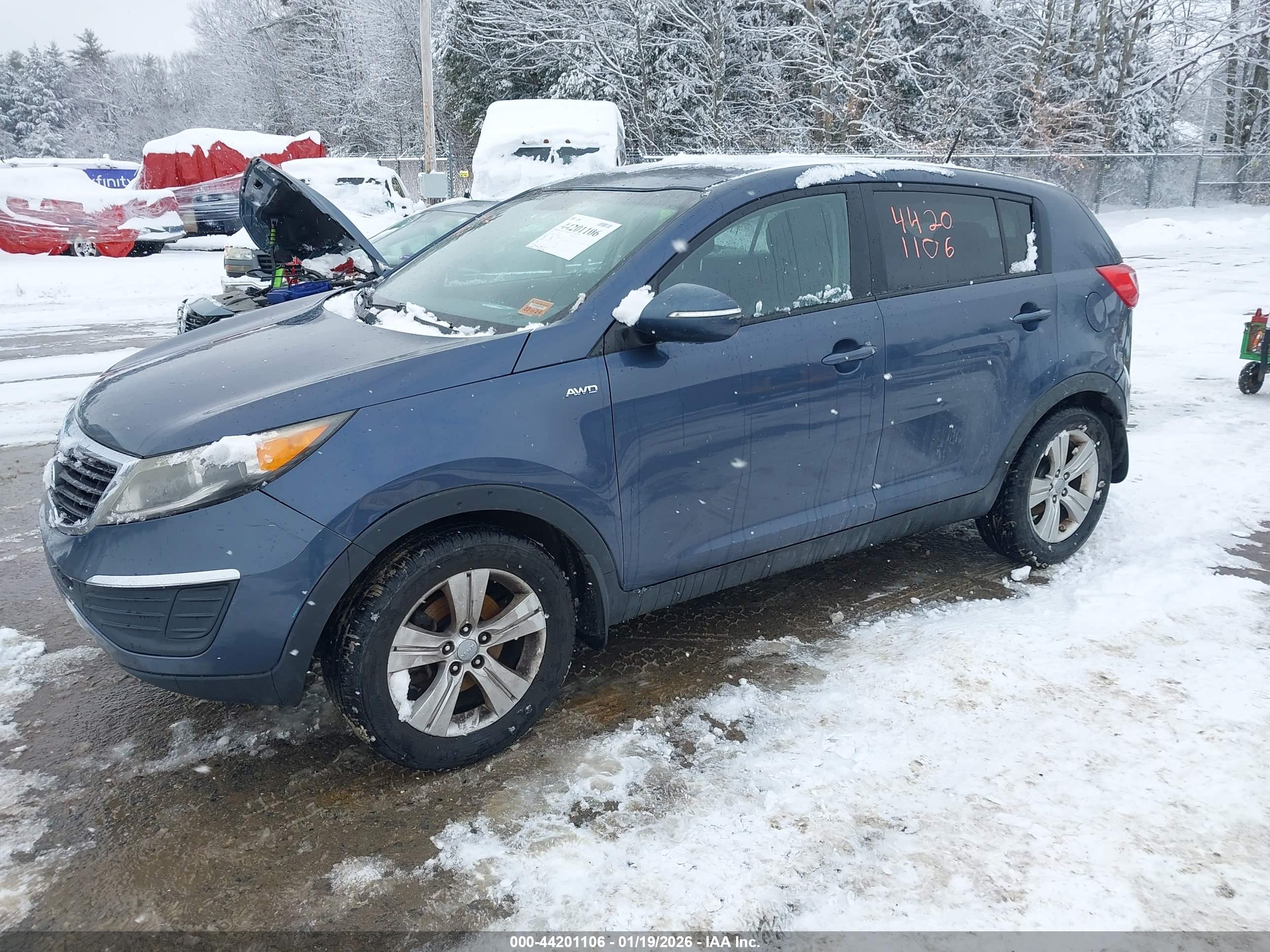KIA SPORTAGE image 2