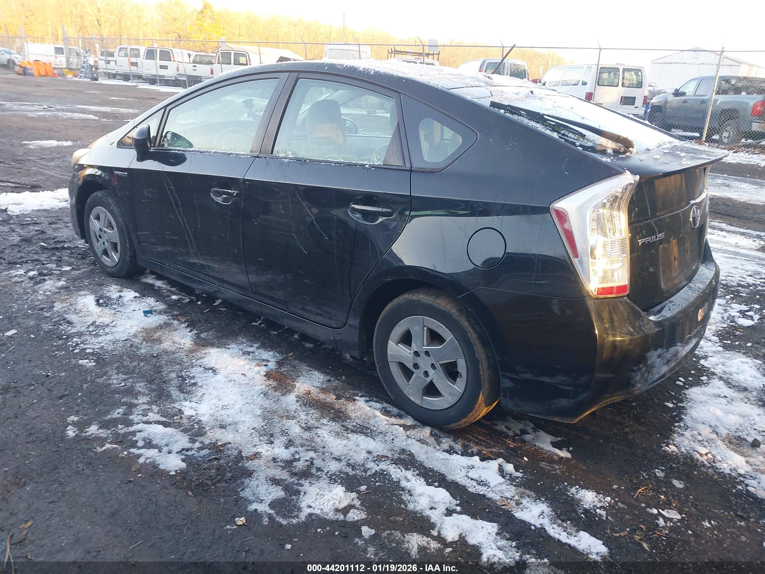 TOYOTA PRIUS image 3