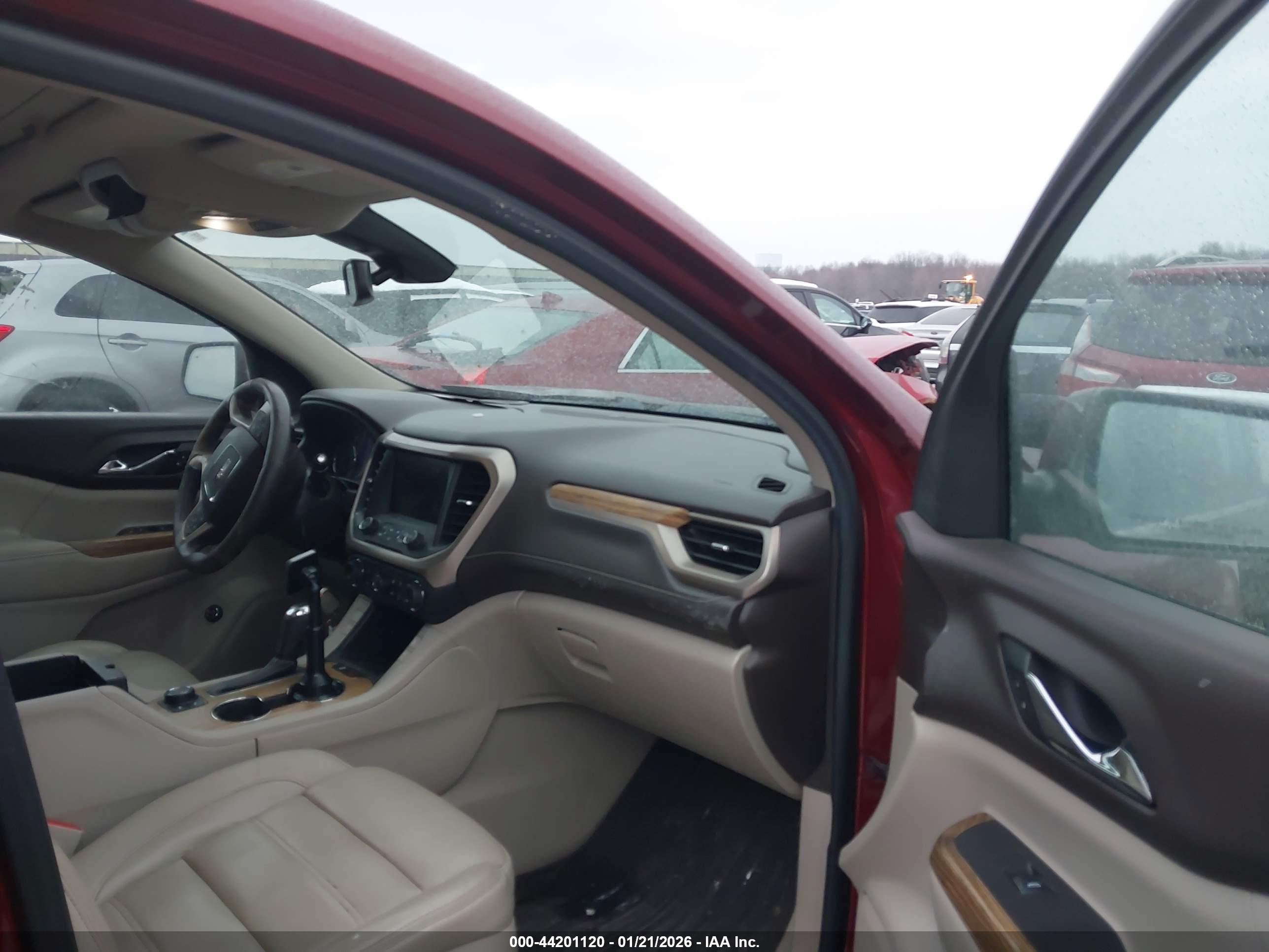 GMC ACADIA image 5