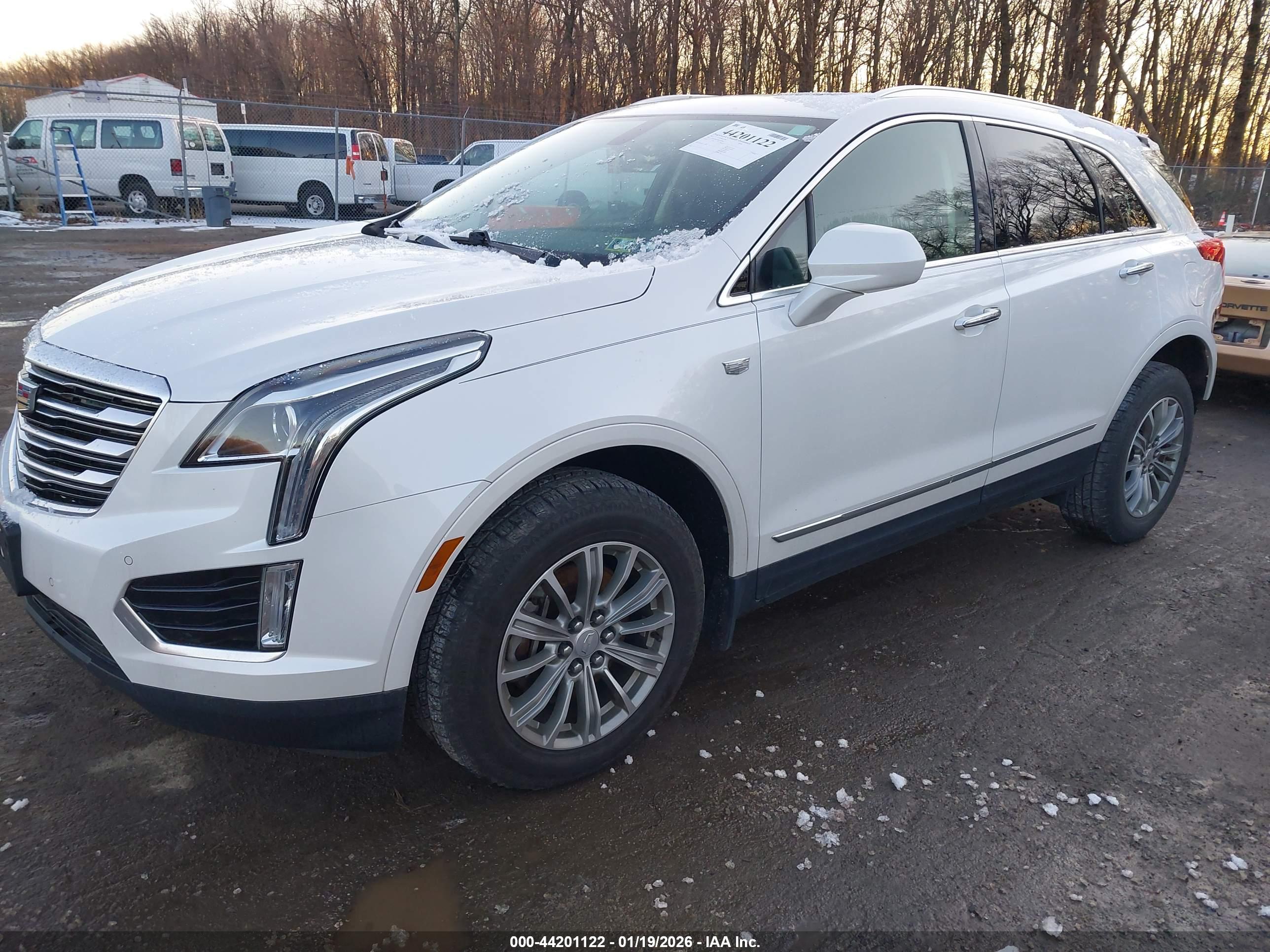 CADILLAC XT5 image 2