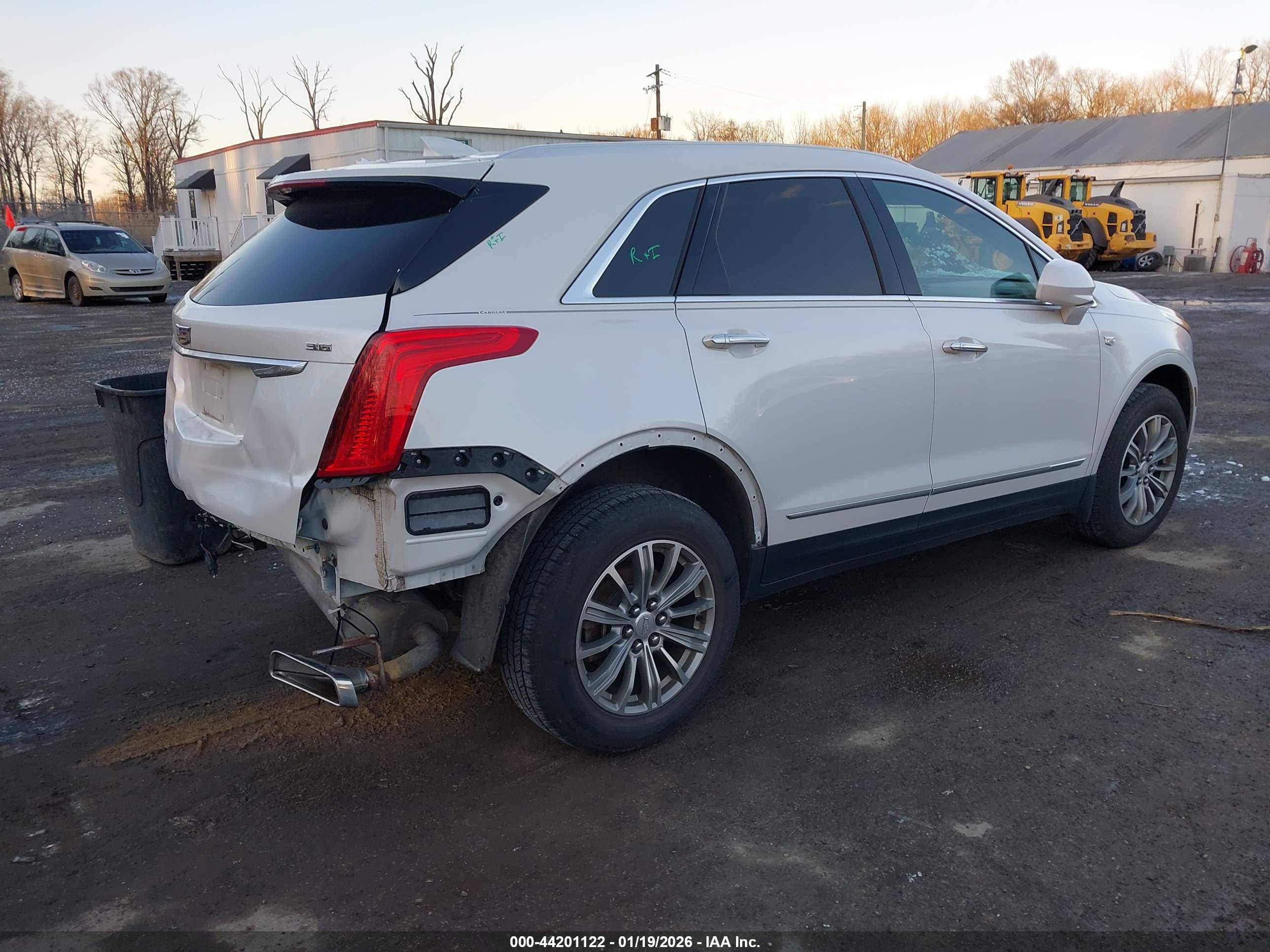 CADILLAC XT5 image 4