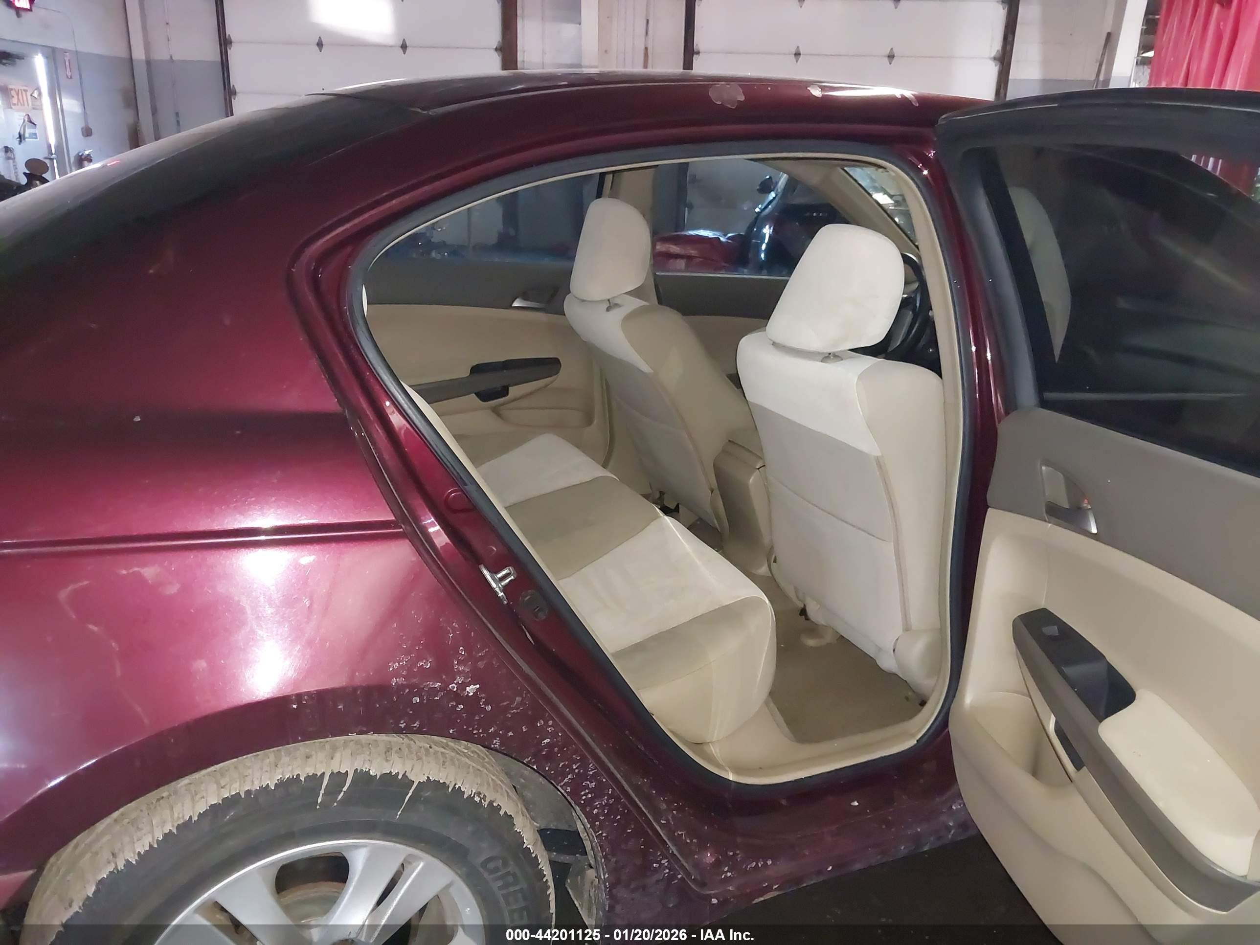 HONDA ACCORD image 8