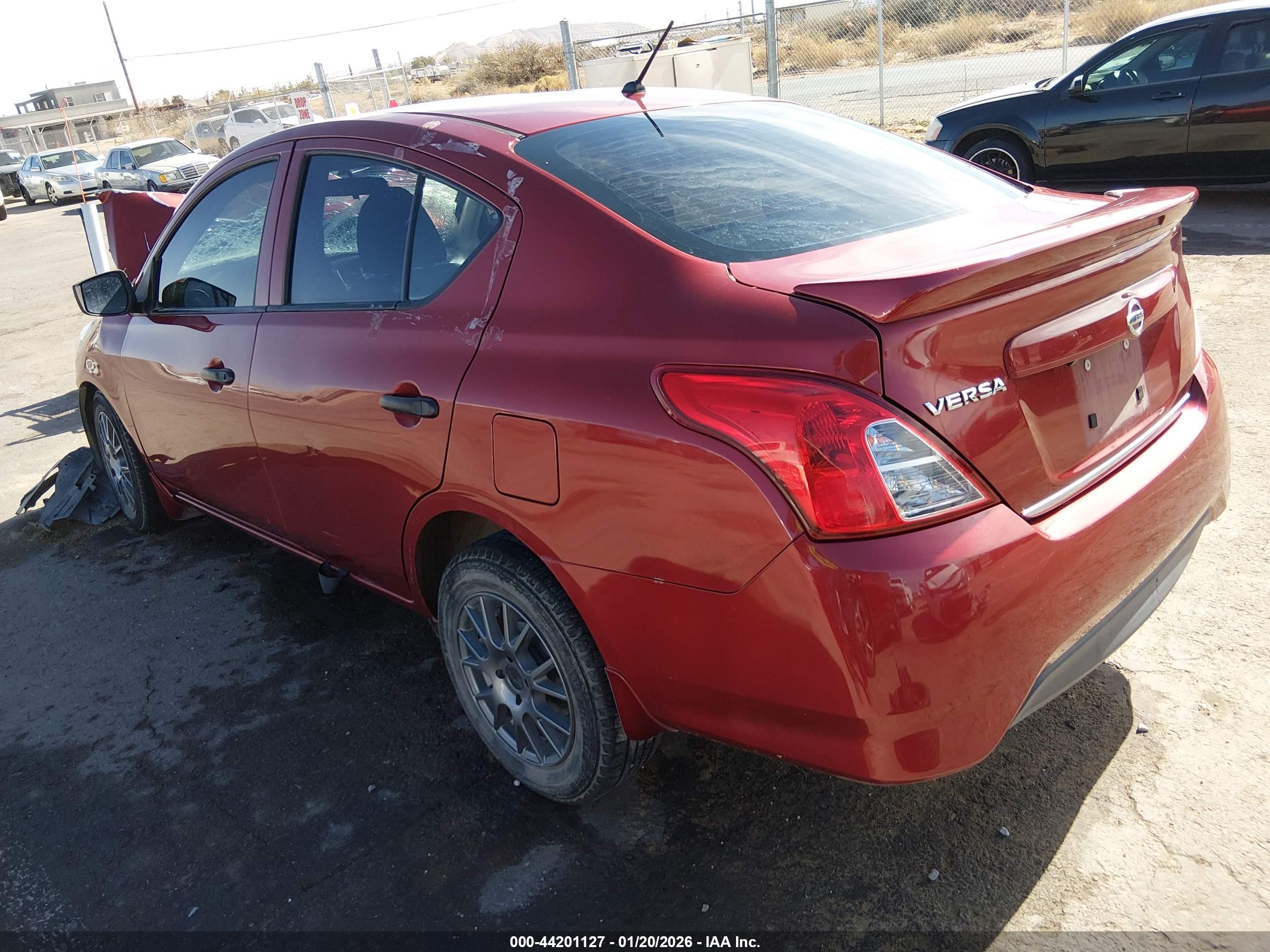 NISSAN VERSA image 3