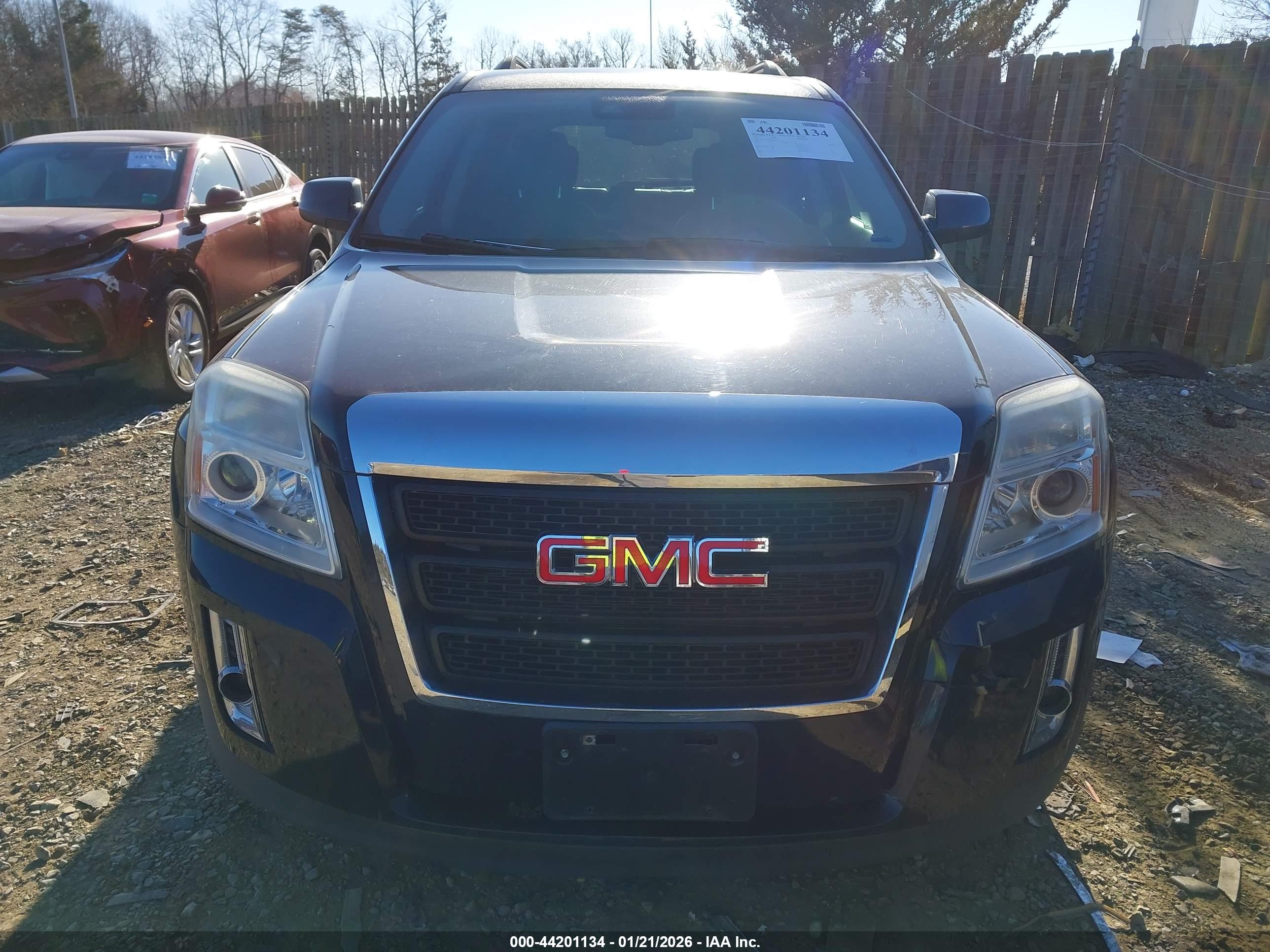GMC TERRAIN image 6