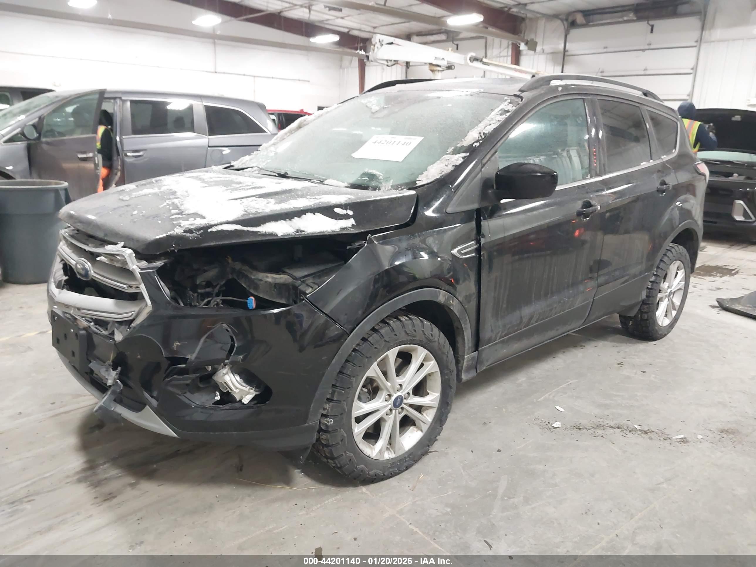 FORD ESCAPE image 2