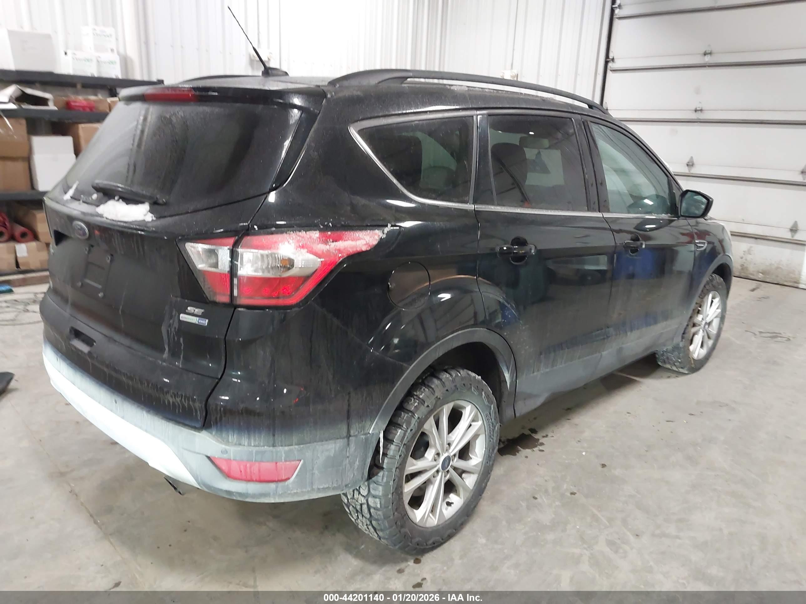 FORD ESCAPE image 4
