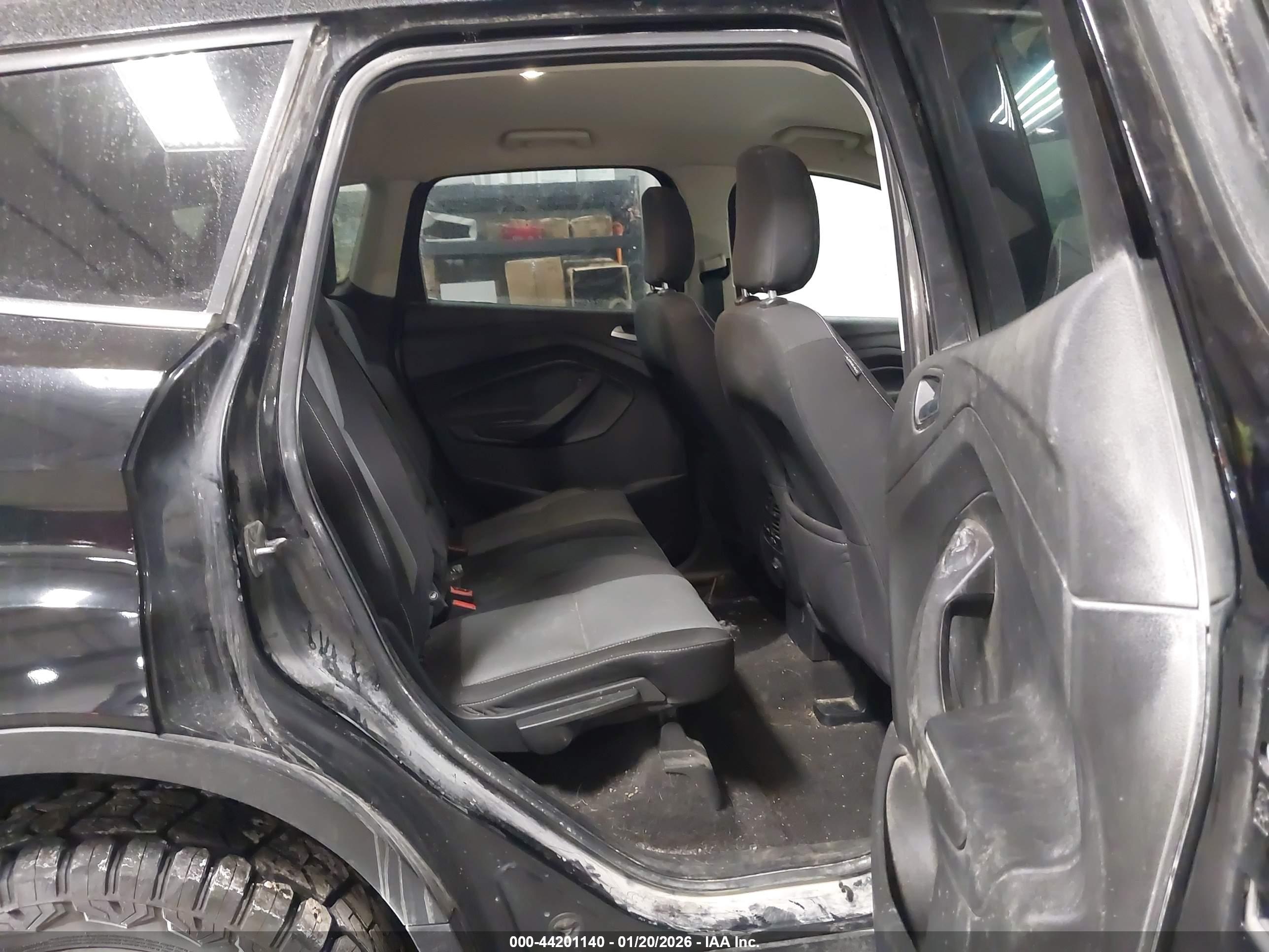 FORD ESCAPE image 8