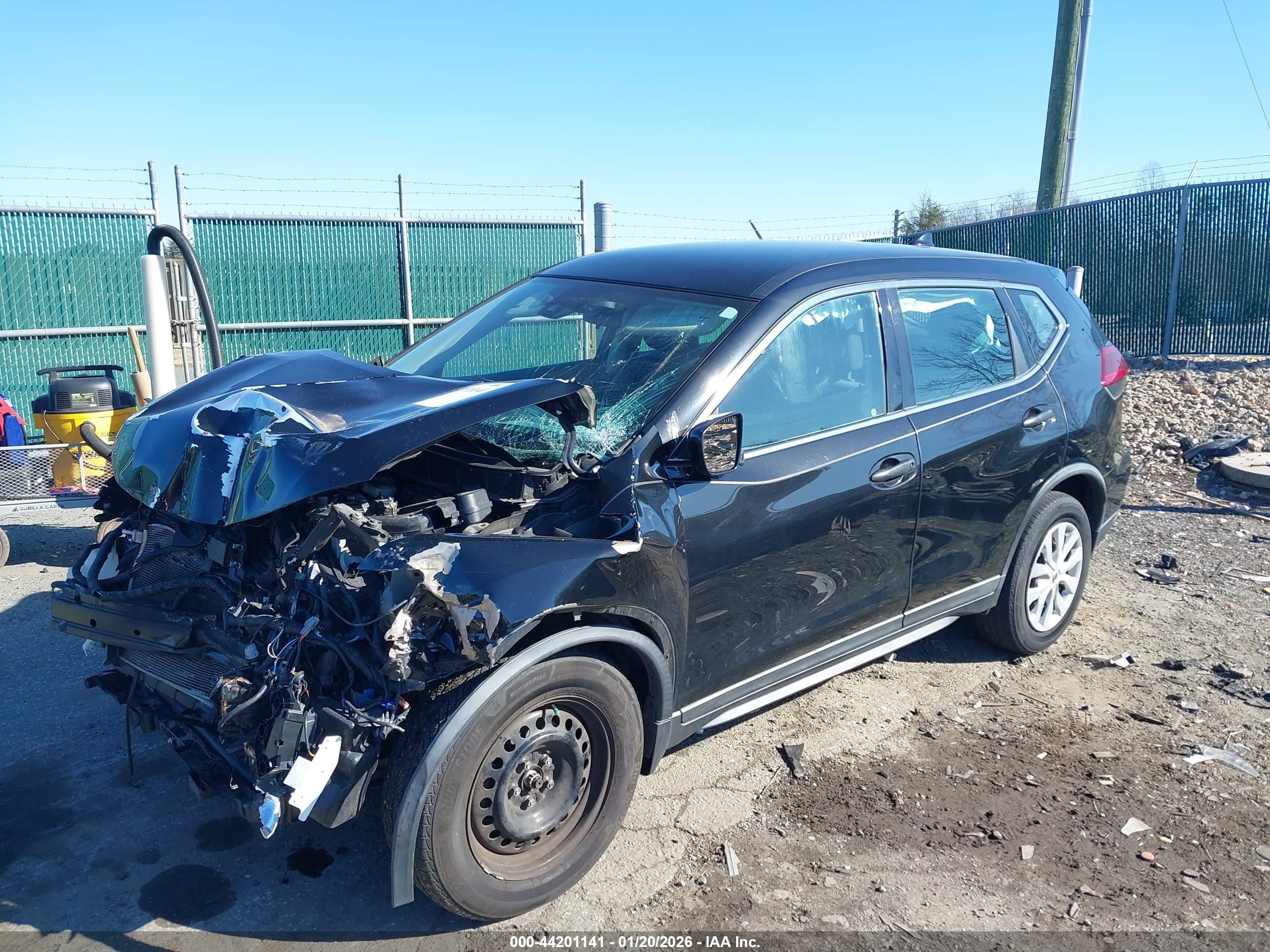 NISSAN ROGUE image 2