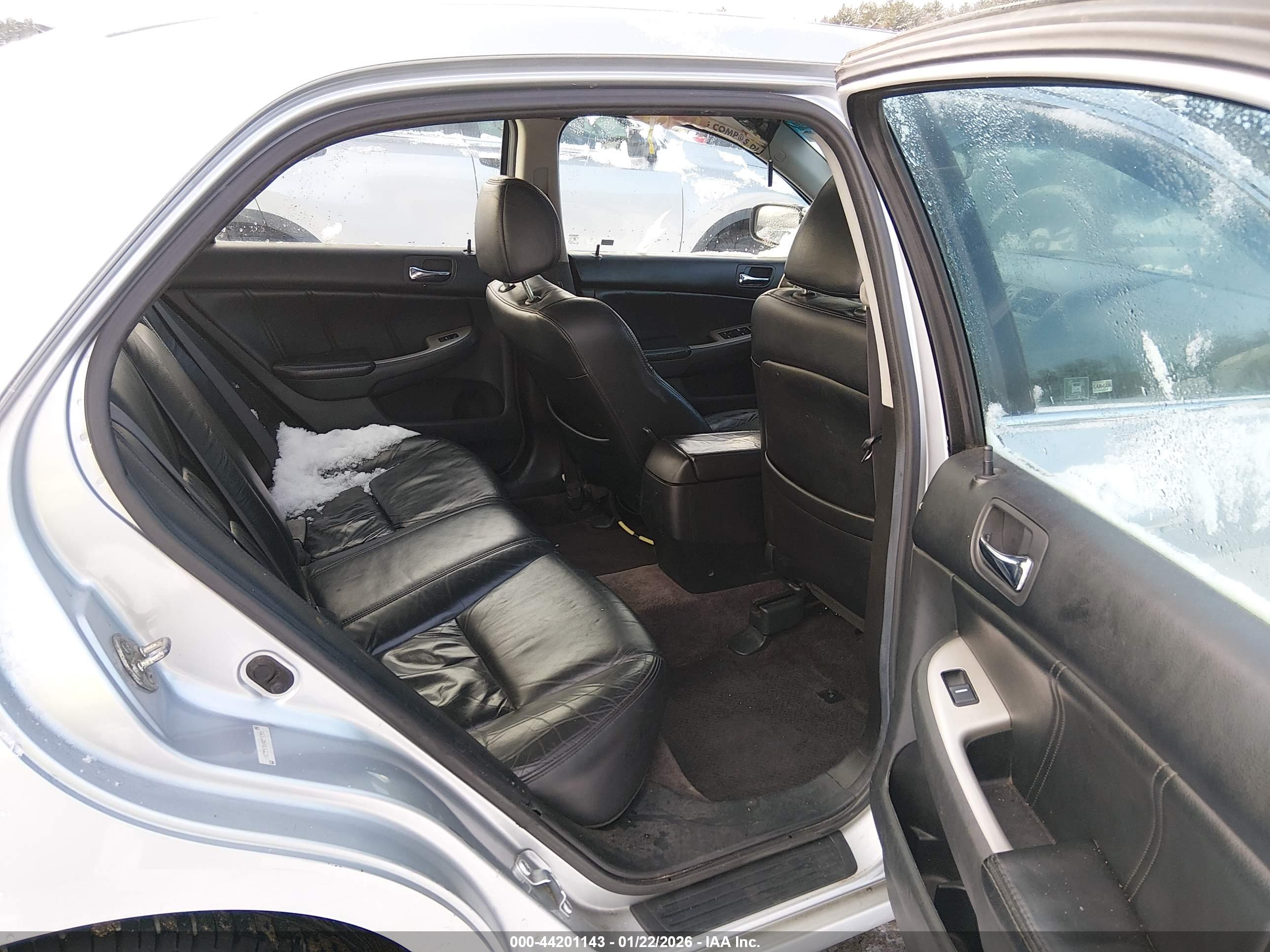 HONDA ACCORD image 8