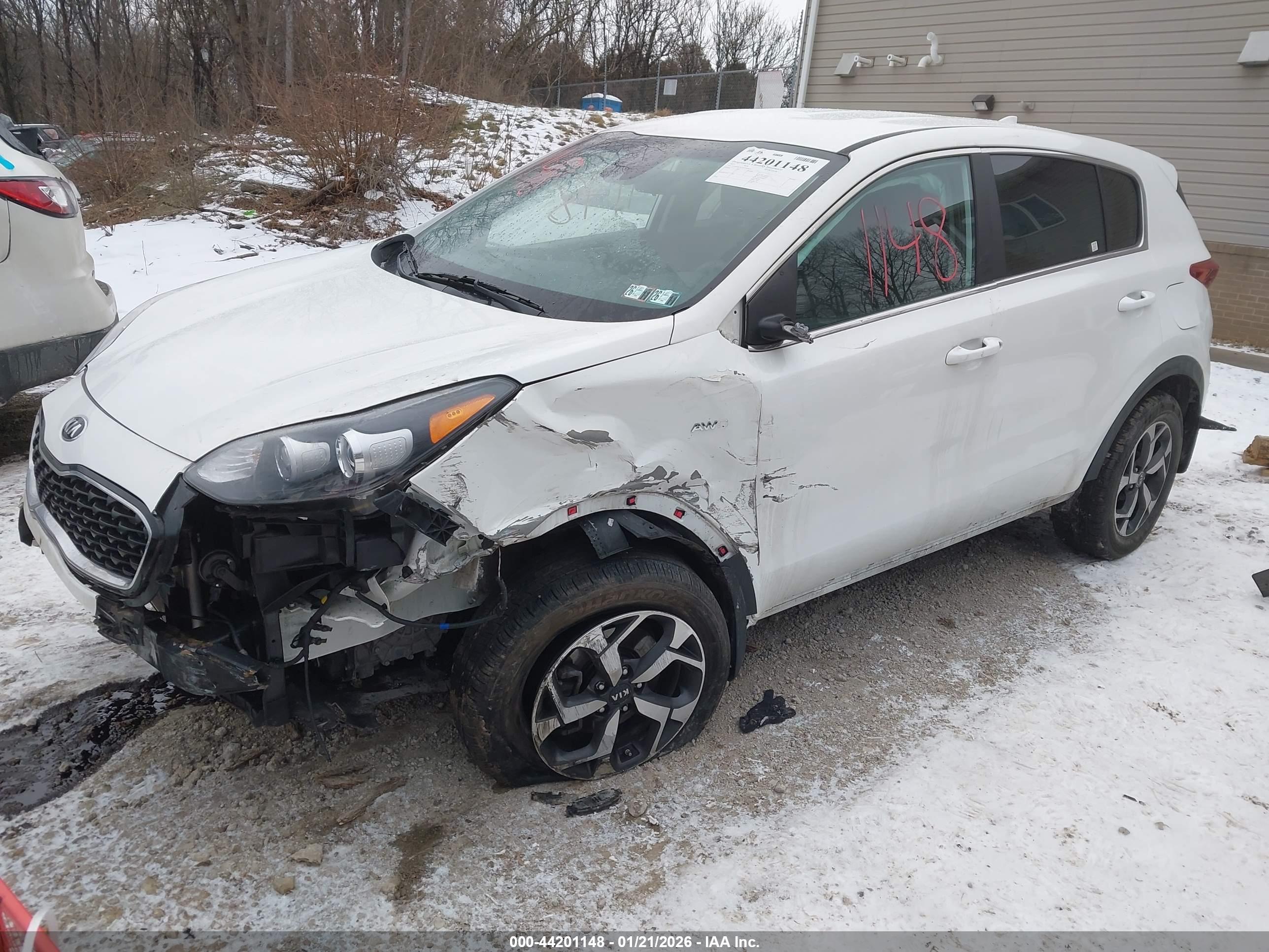 KIA SPORTAGE image 2