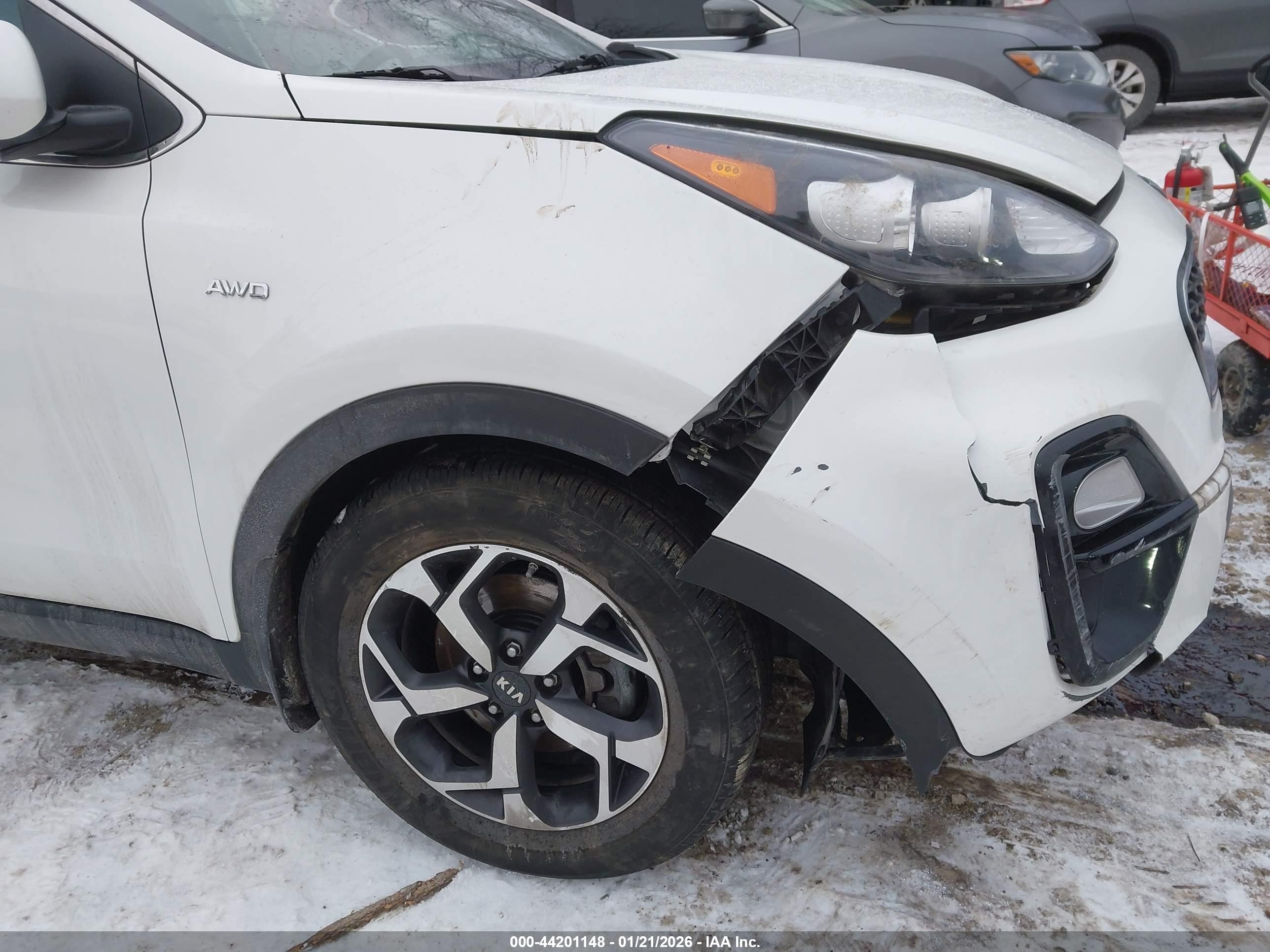 KIA SPORTAGE image 6
