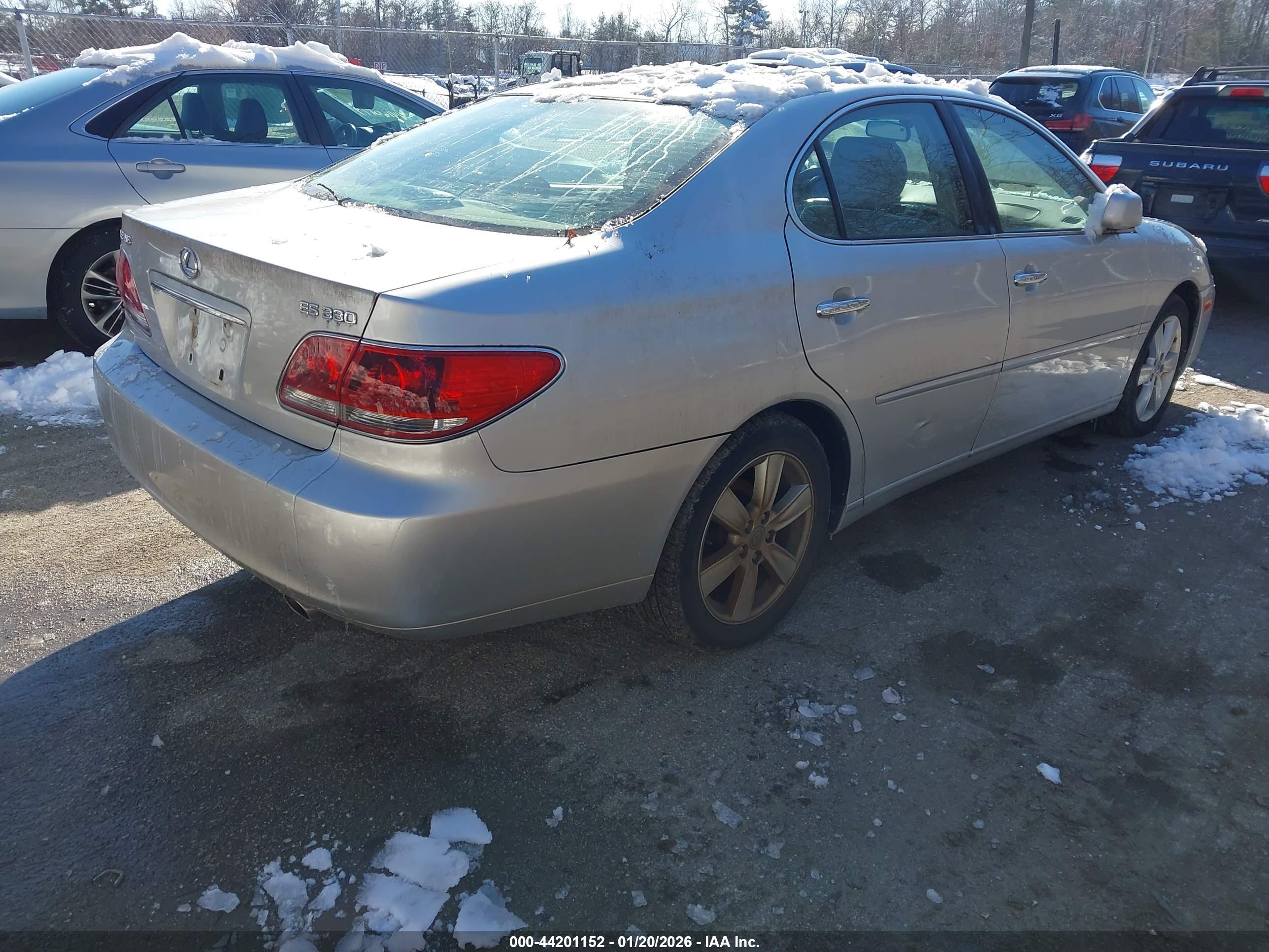 LEXUS ES image 4