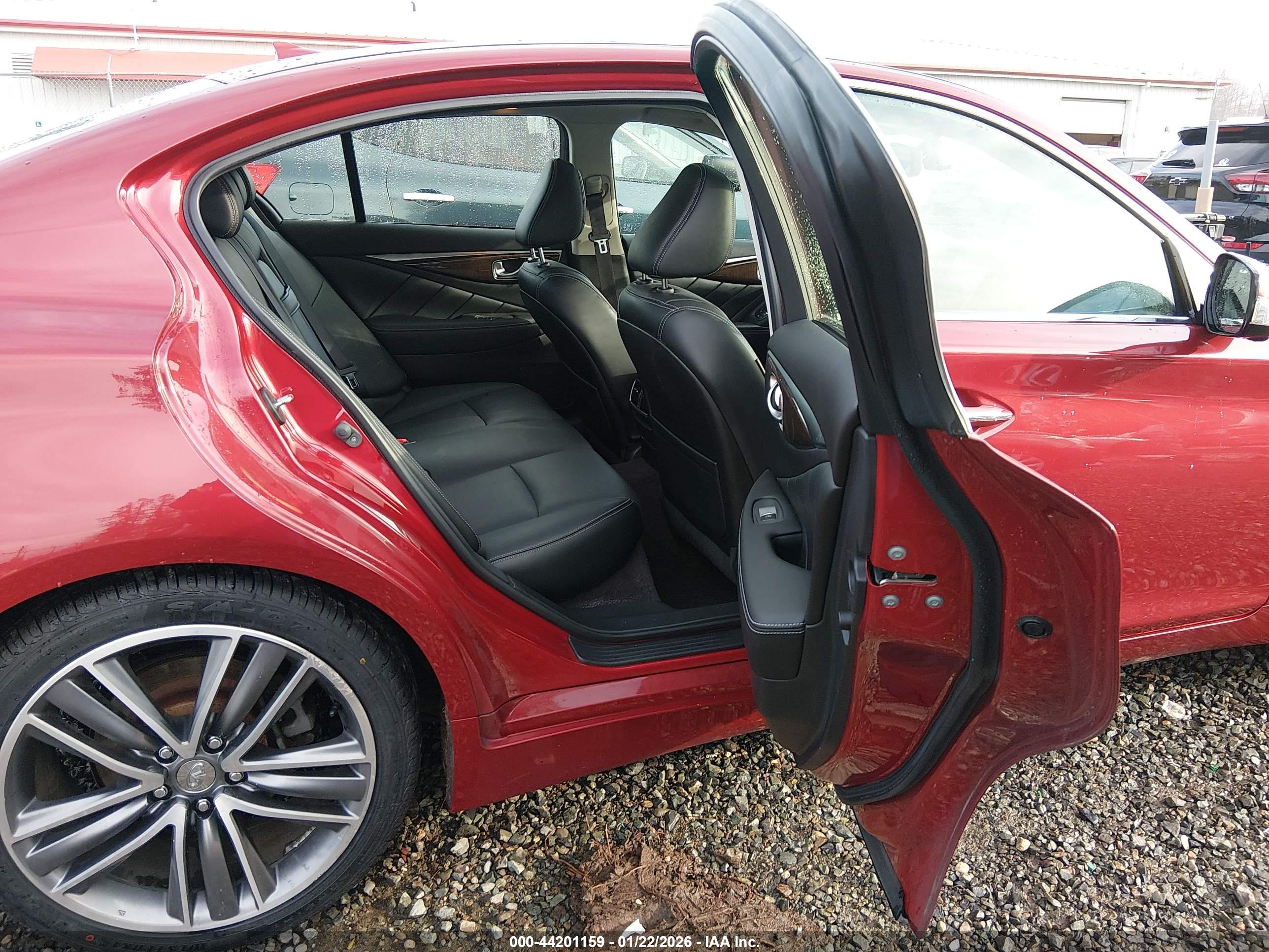 INFINITI Q50 image 8