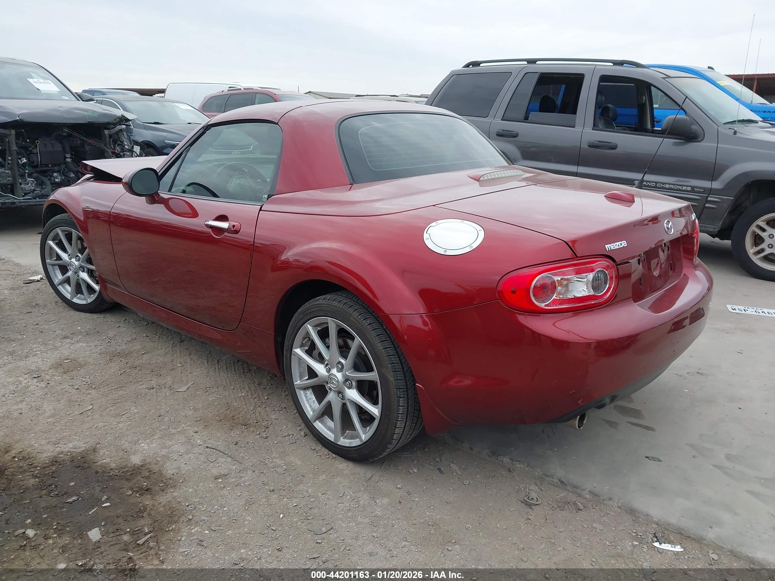 MAZDA MX-5 image 3