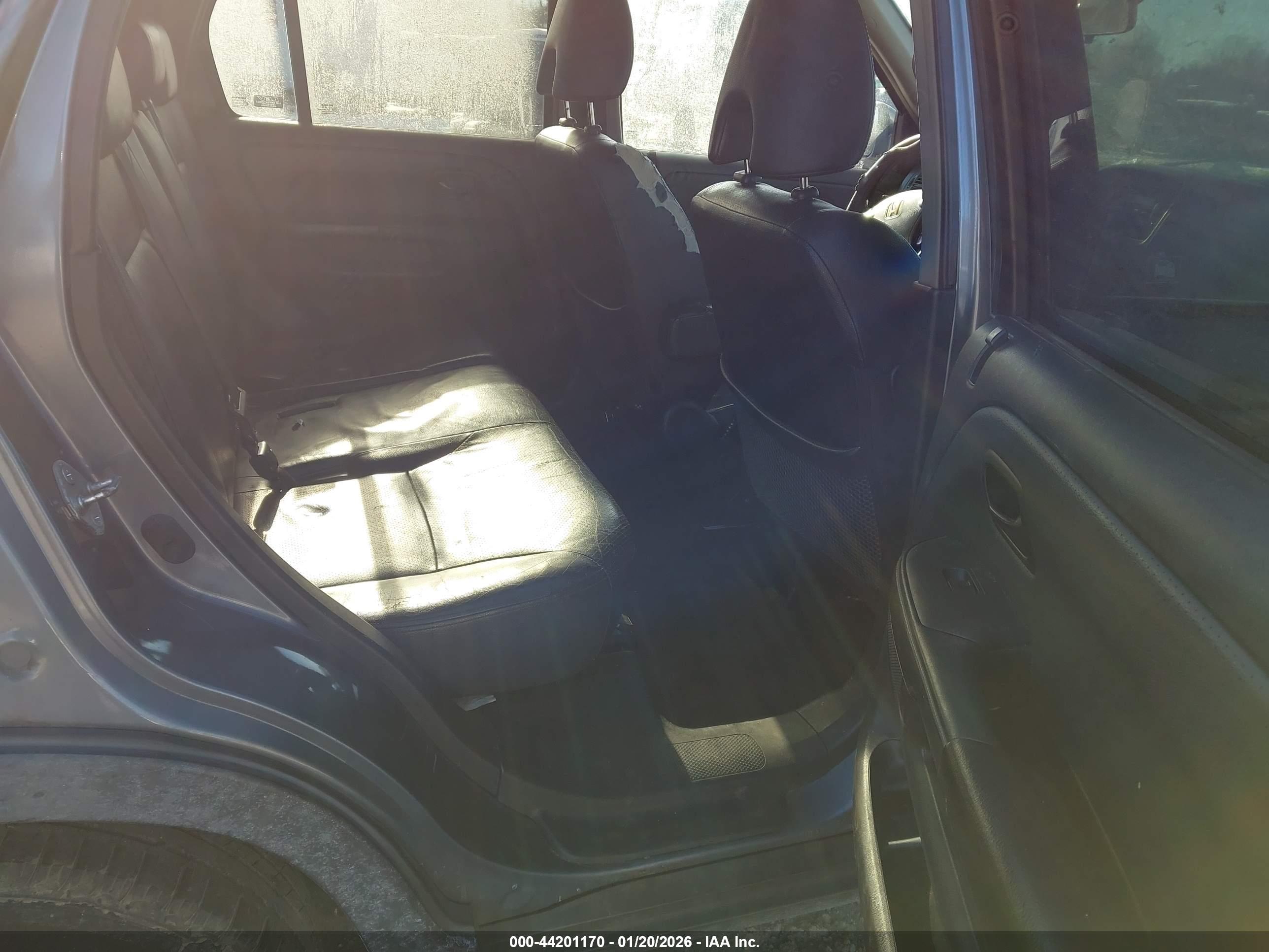 HONDA CR-V image 8