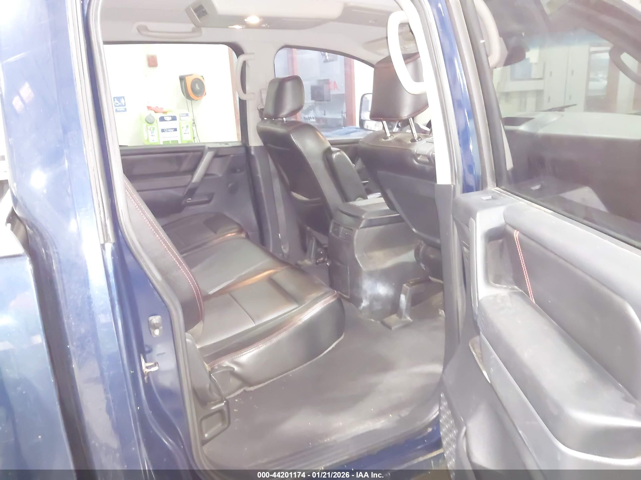NISSAN TITAN image 8