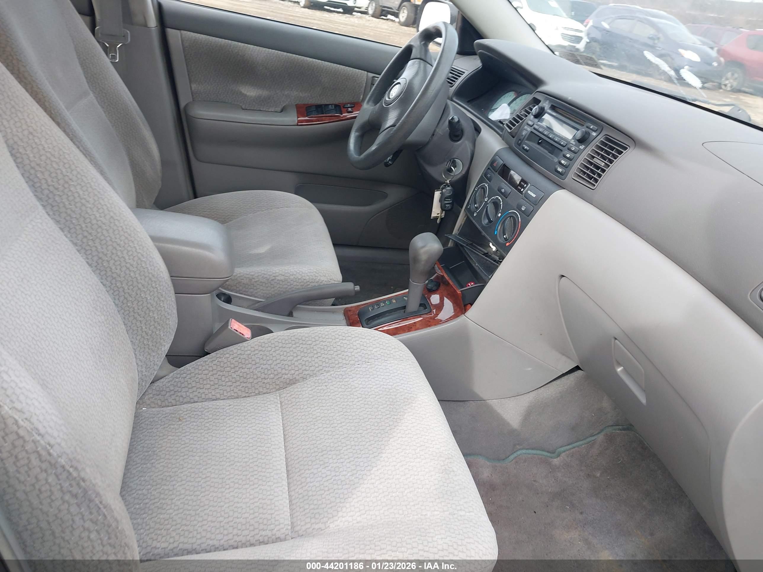 TOYOTA COROLLA image 5