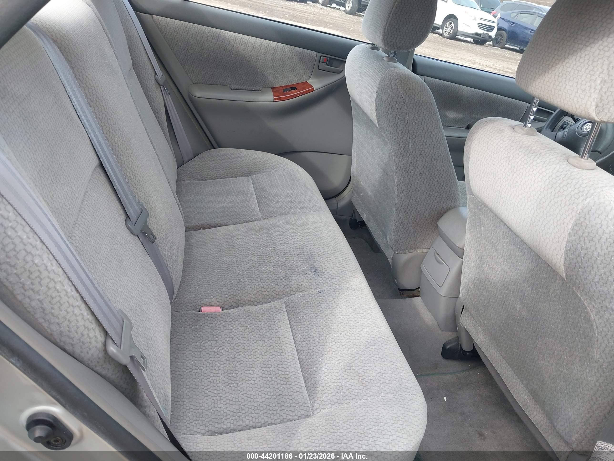 TOYOTA COROLLA image 8