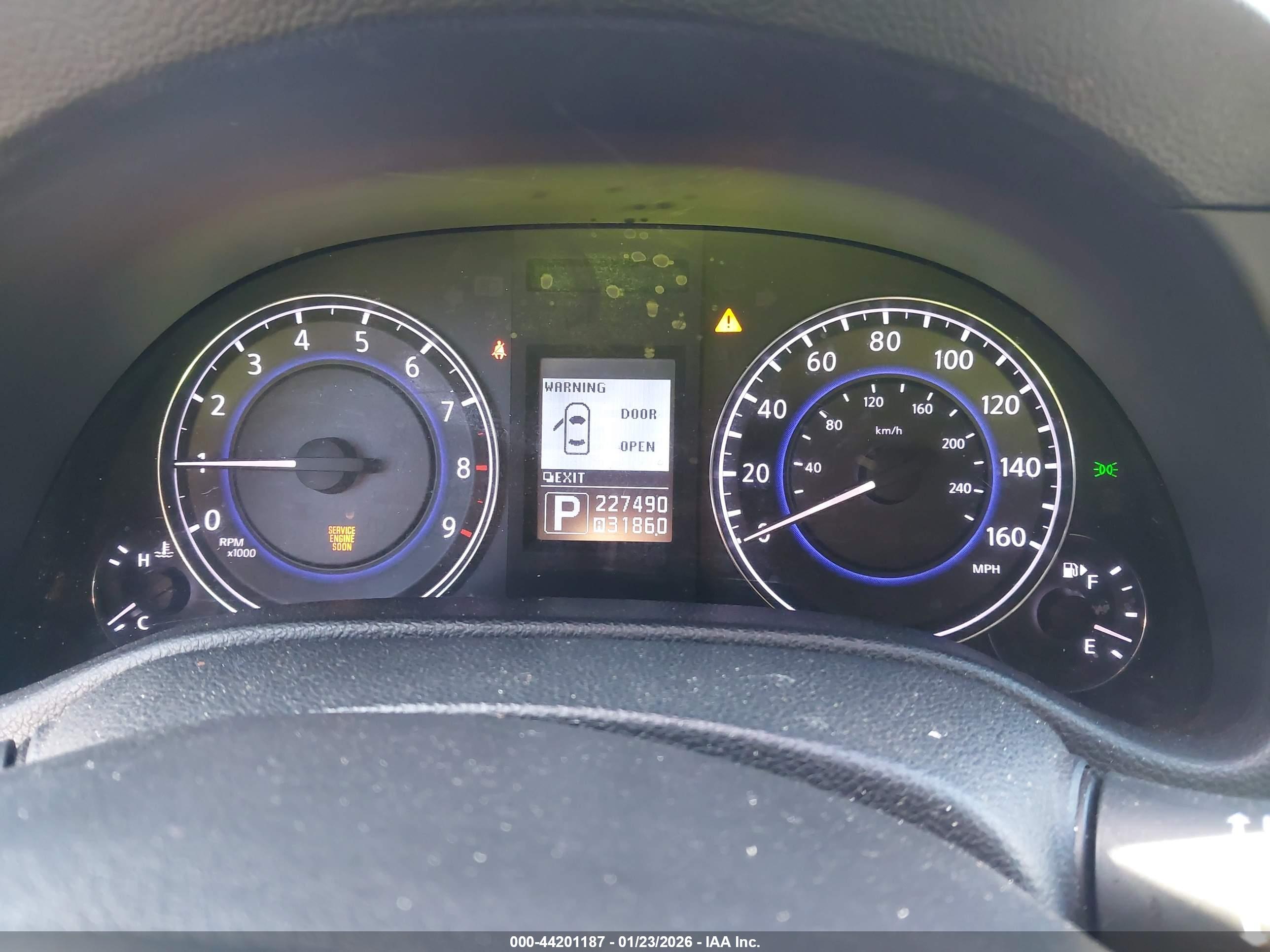 INFINITI G37X image 7