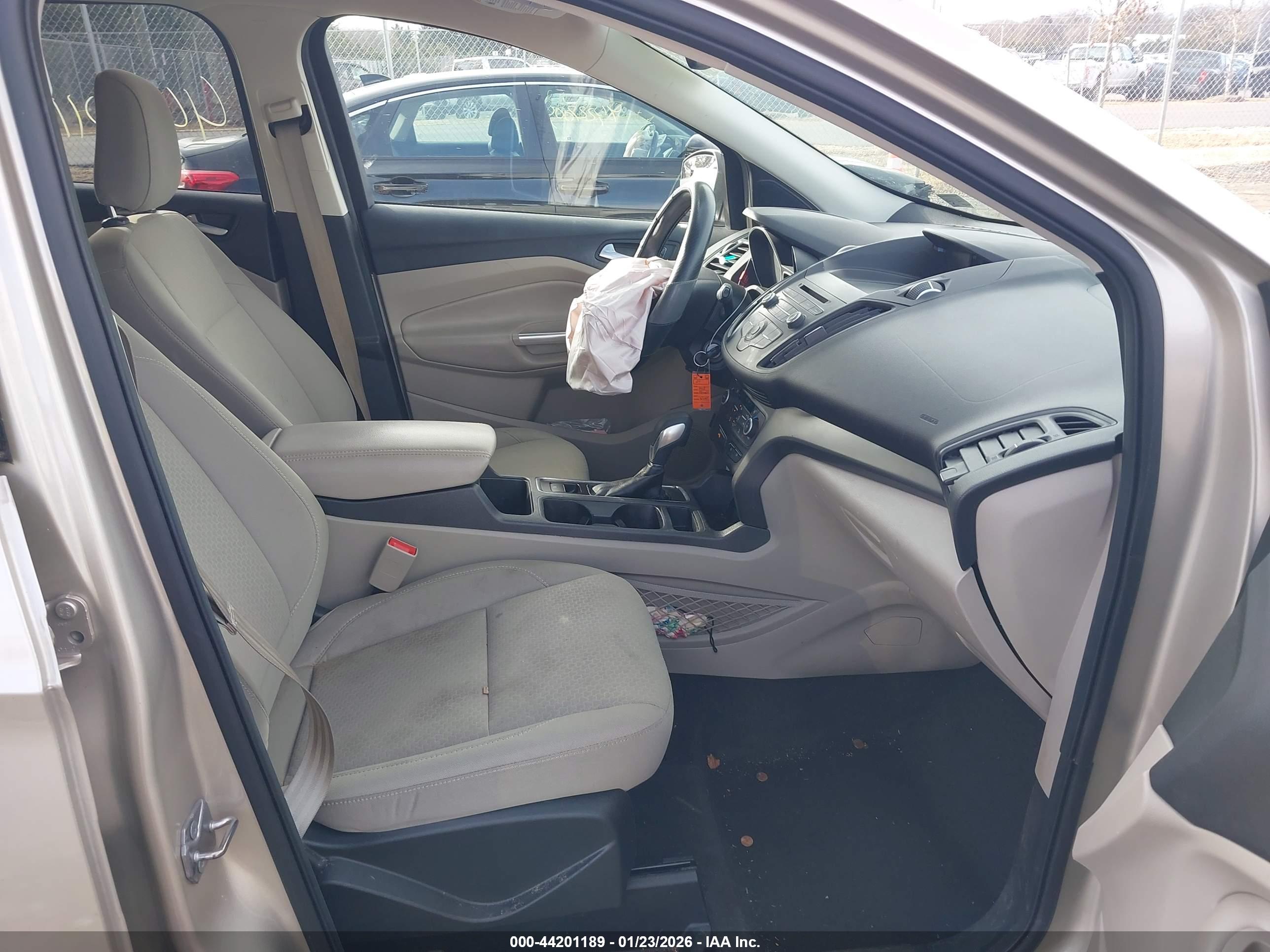 FORD ESCAPE image 5
