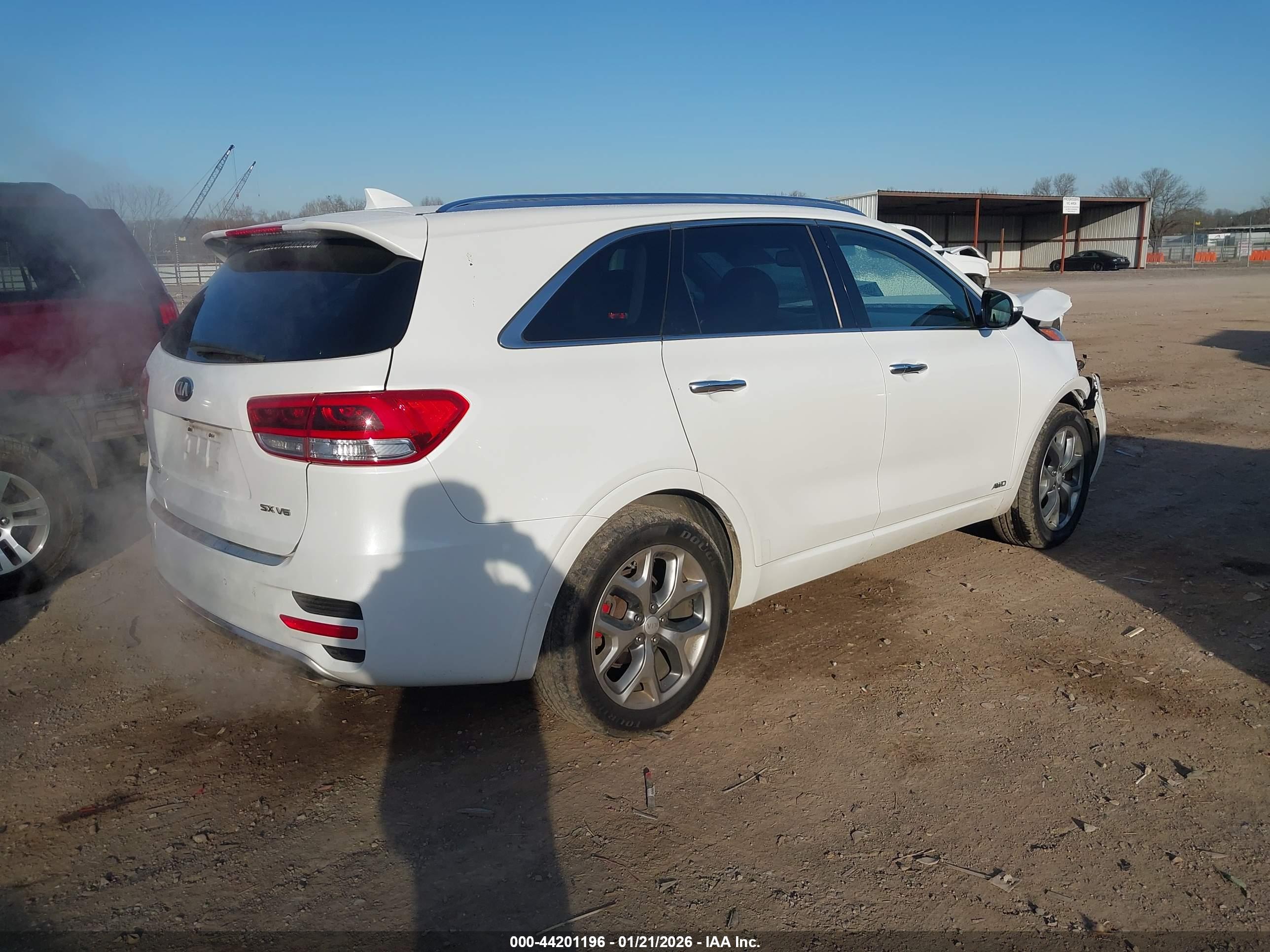 KIA SORENTO image 4