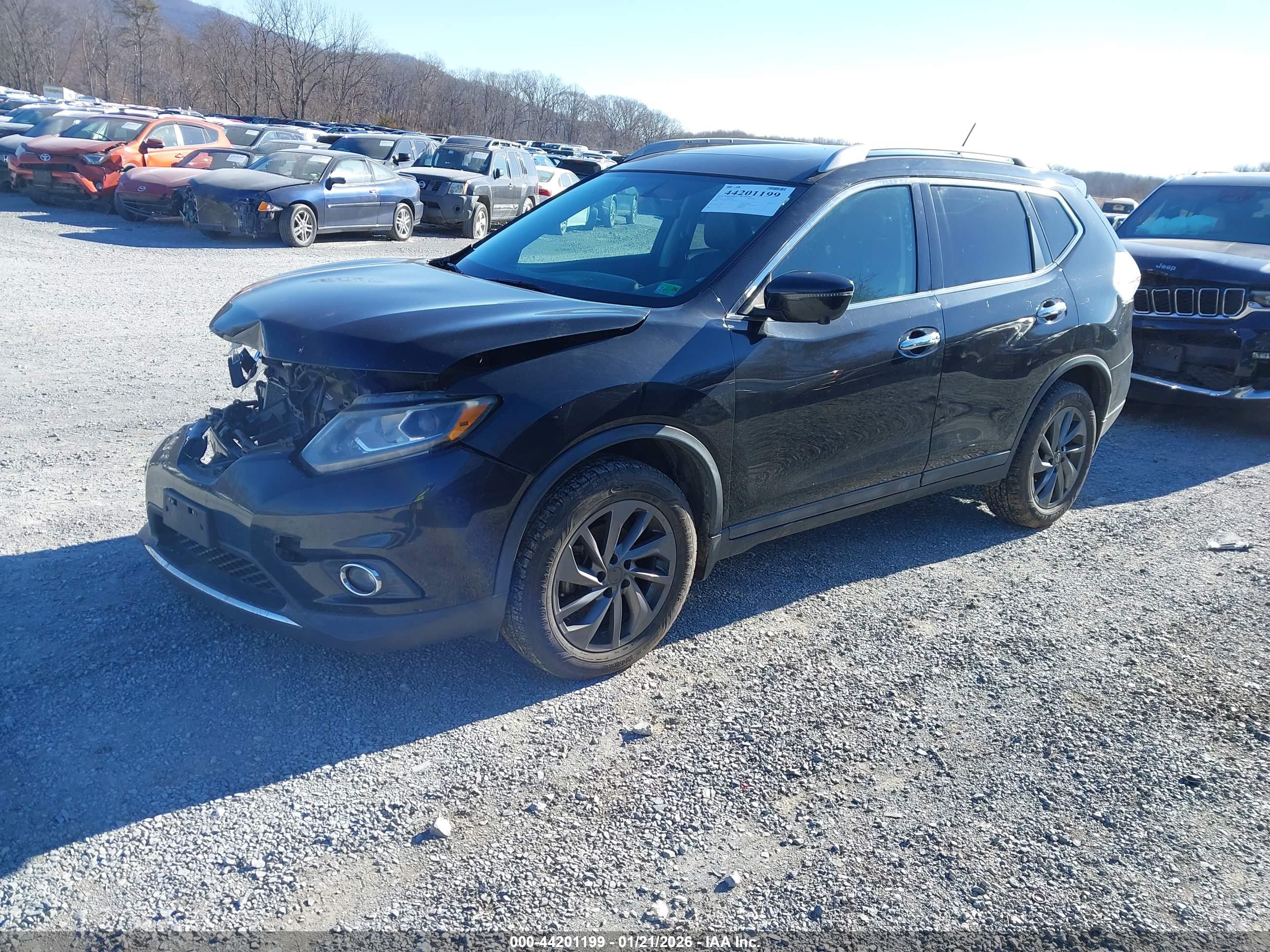 NISSAN ROGUE image 2