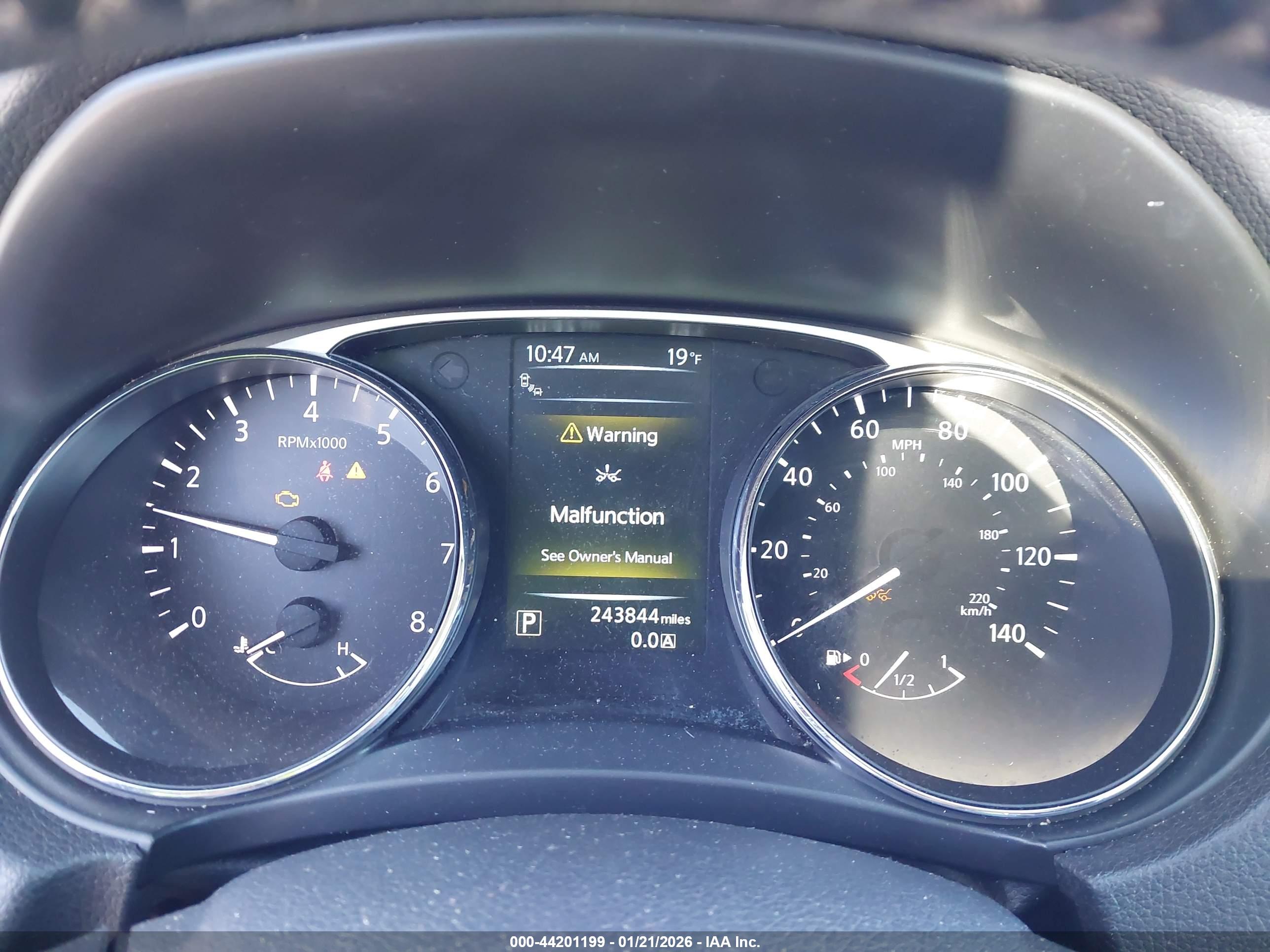 NISSAN ROGUE image 7