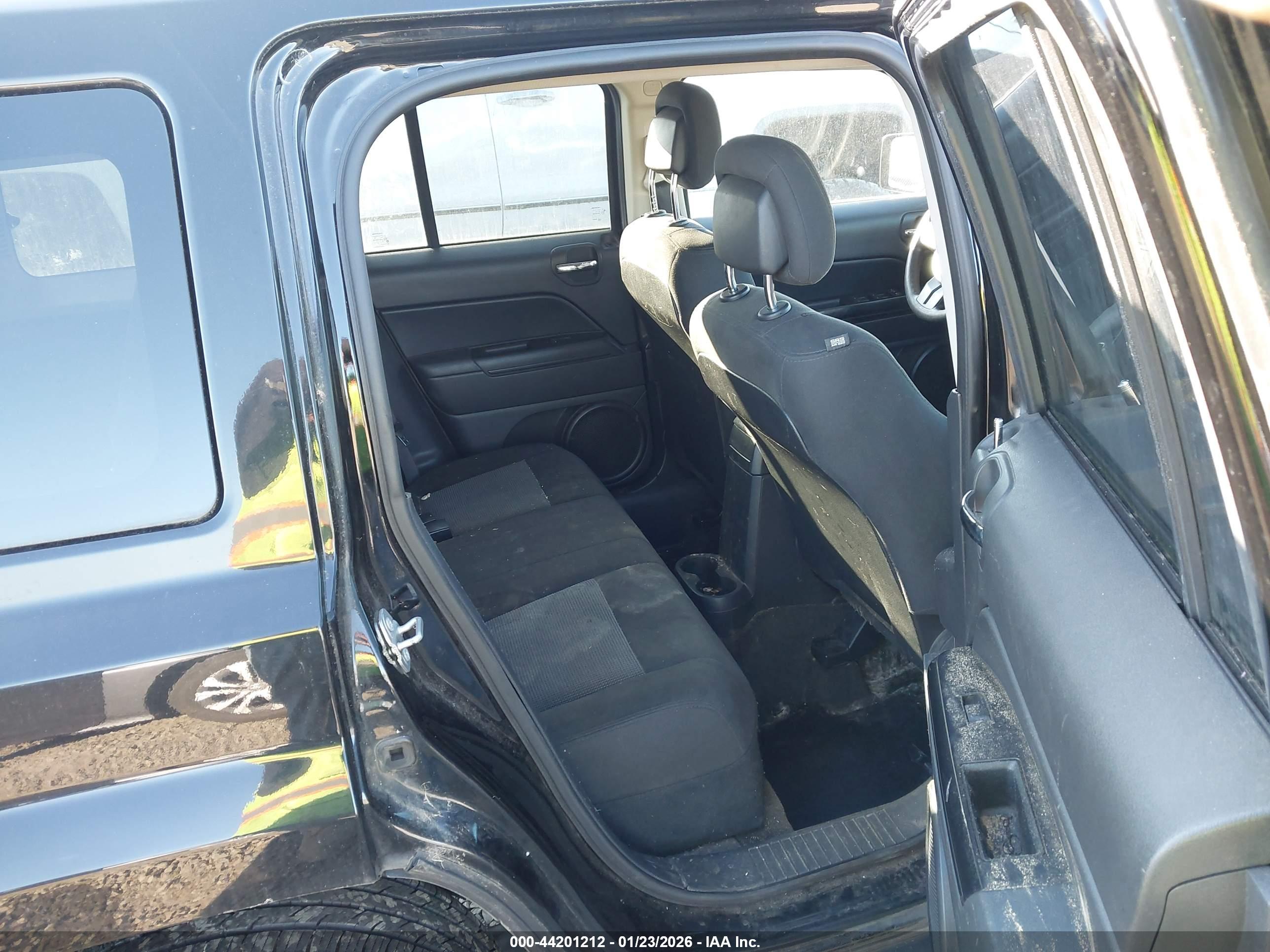 JEEP PATRIOT image 8