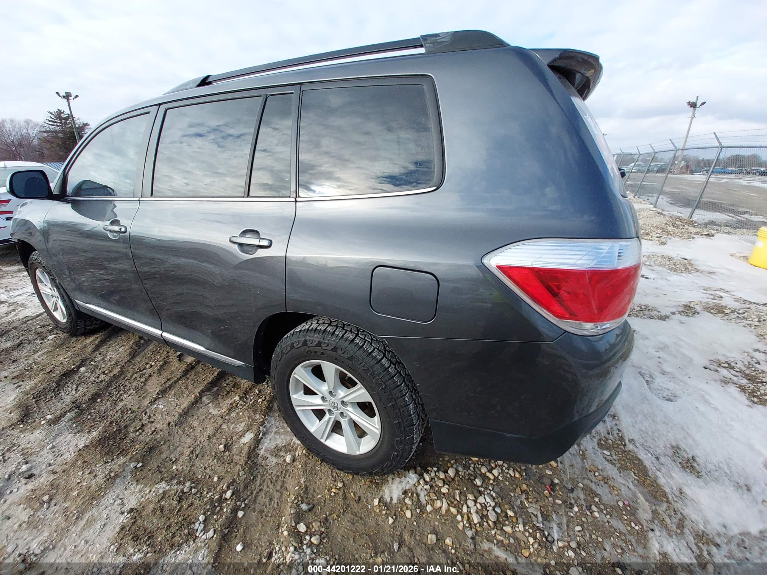TOYOTA HIGHLANDER image 3