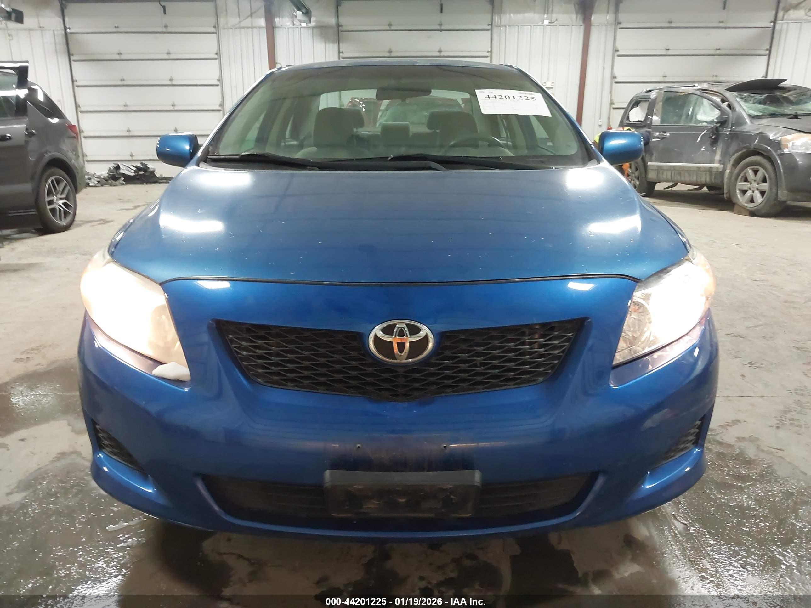 TOYOTA COROLLA image 6