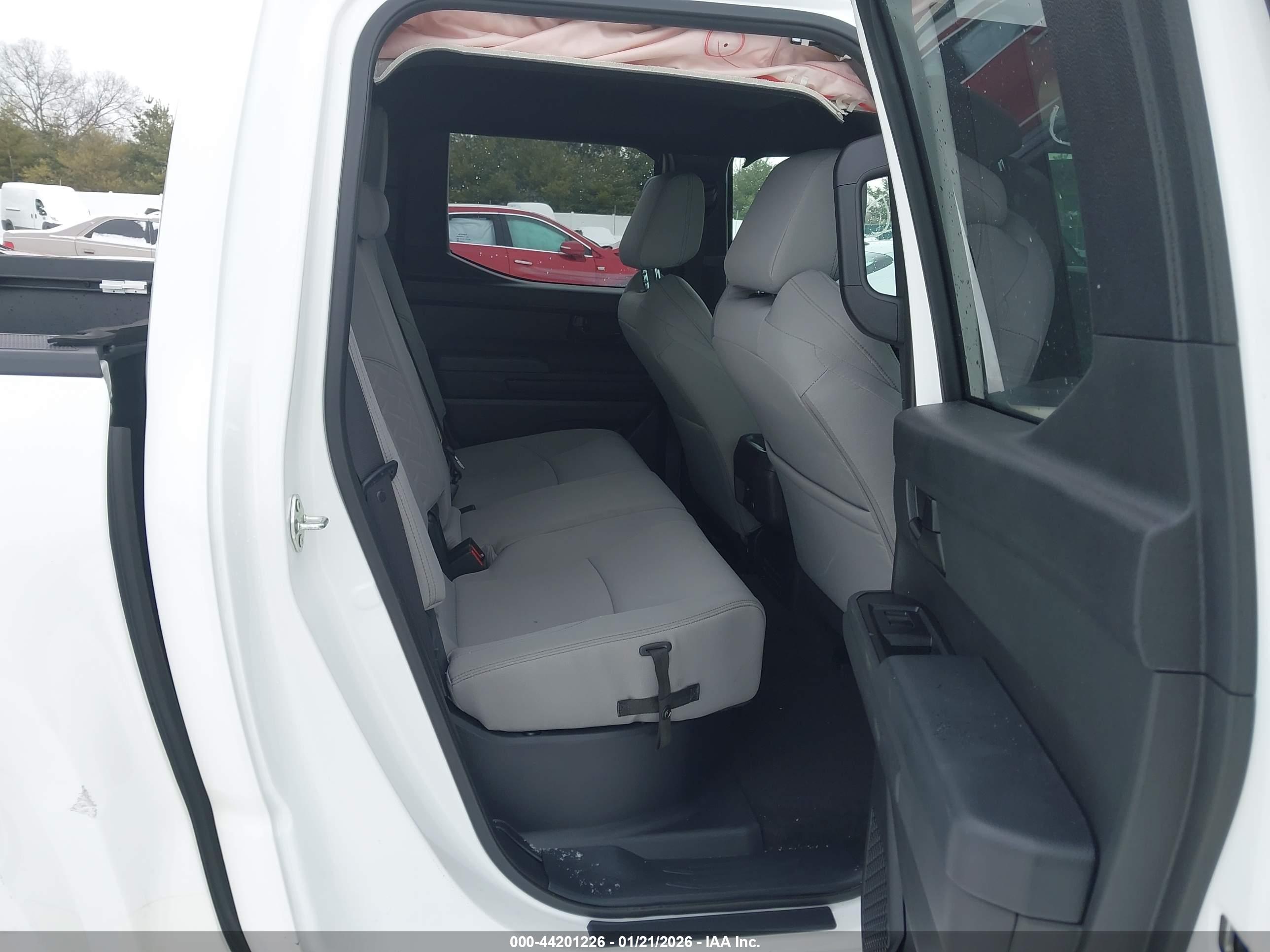 TOYOTA TACOMA image 8