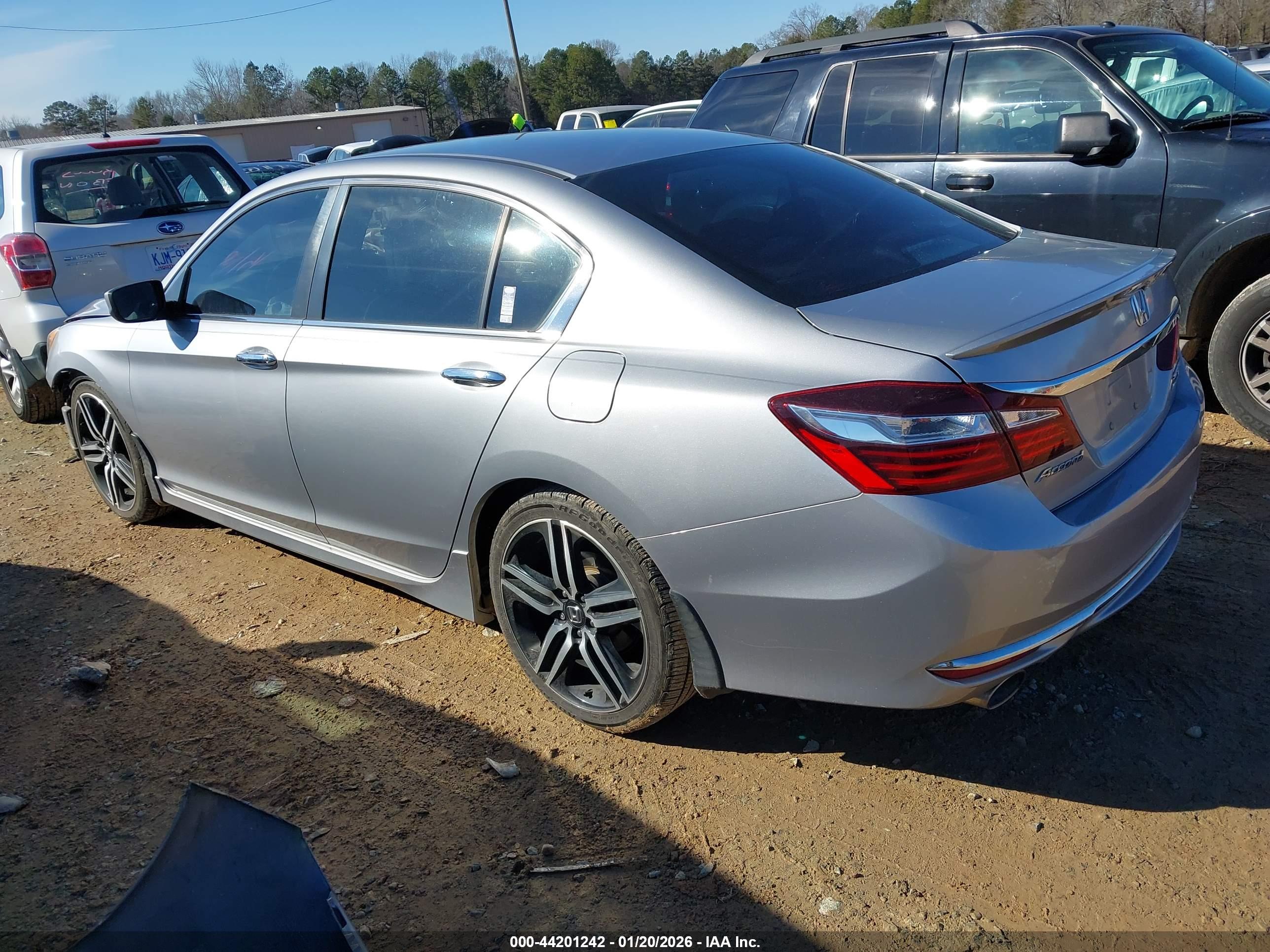 HONDA ACCORD image 3