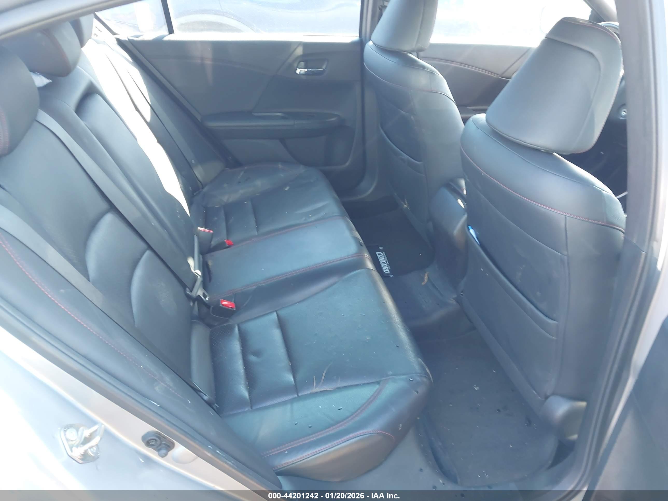 HONDA ACCORD image 8
