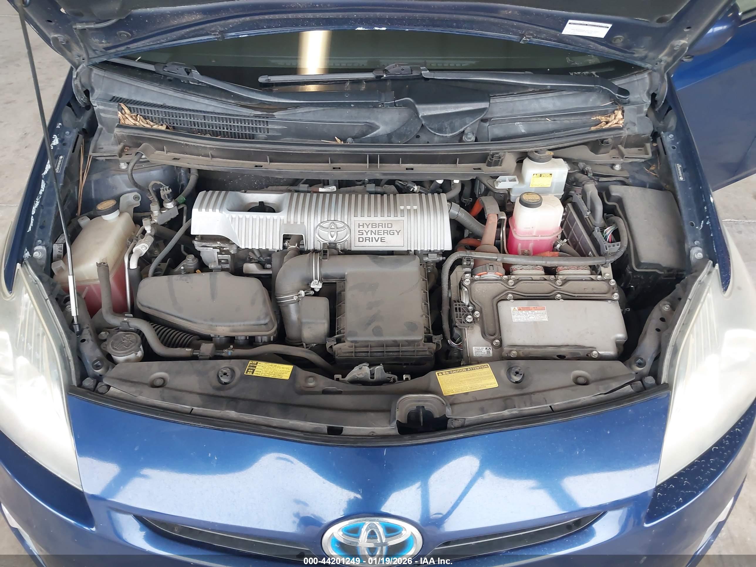 TOYOTA PRIUS image 10