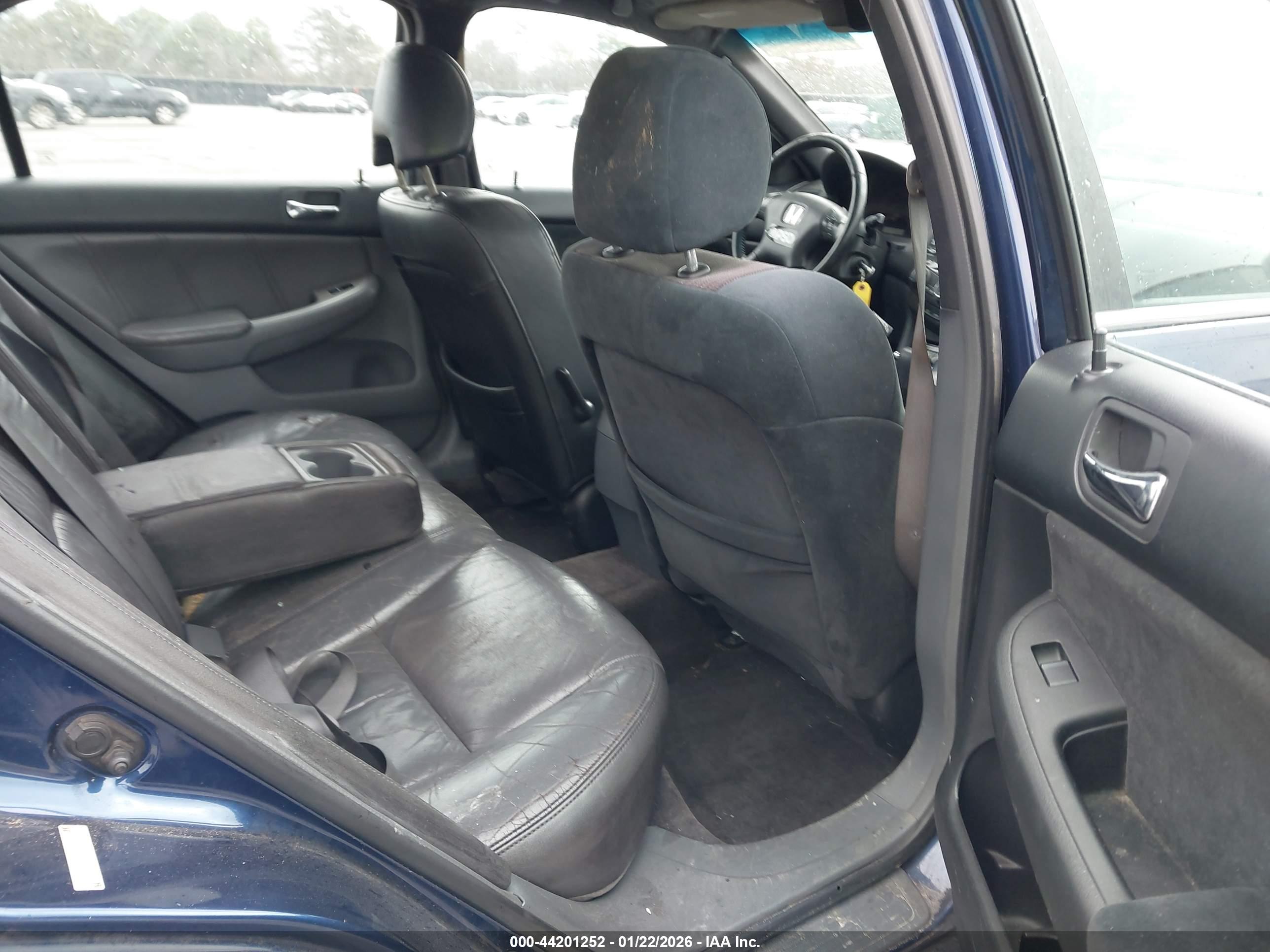 HONDA ACCORD image 8