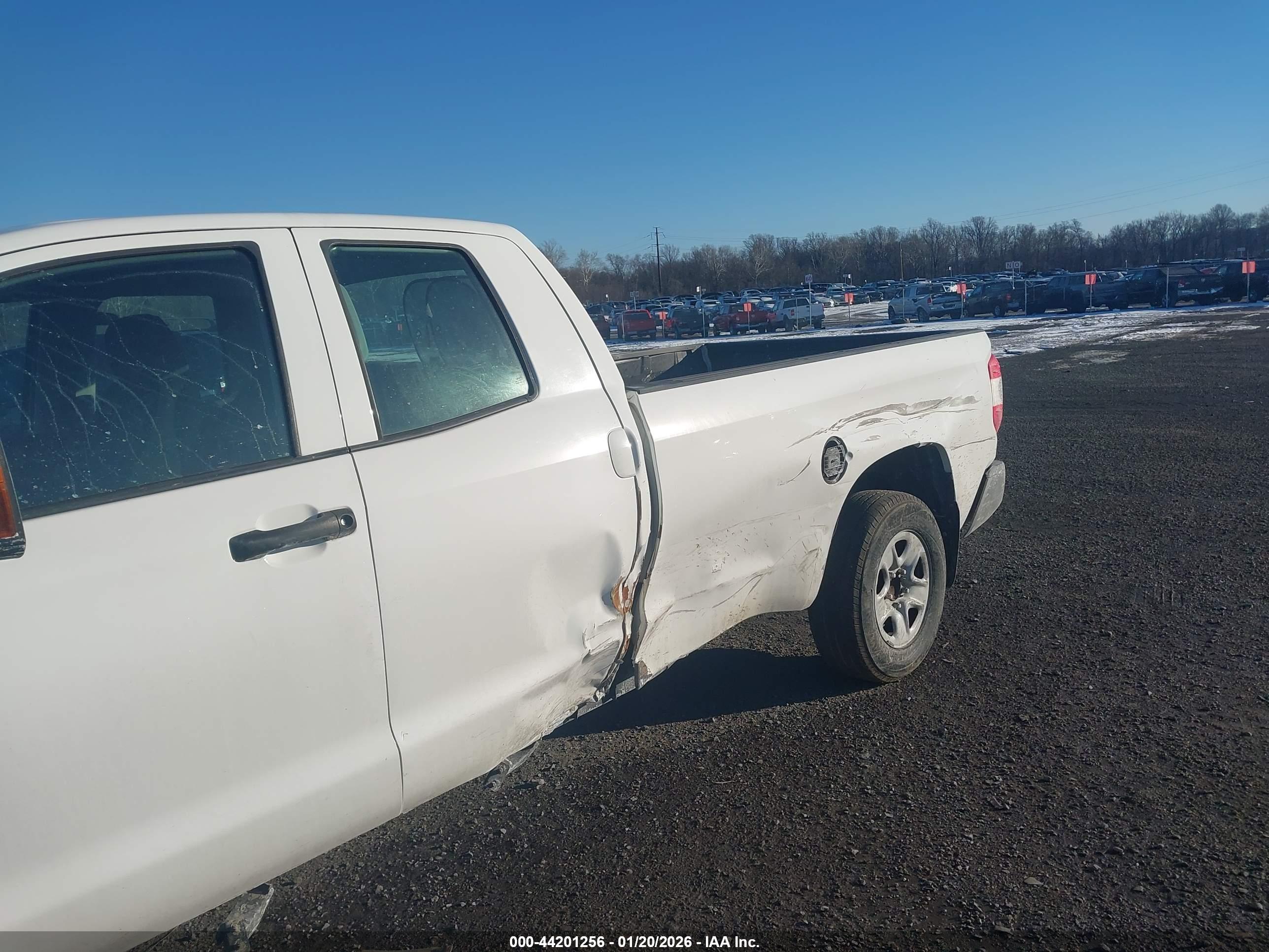 TOYOTA TUNDRA image 6