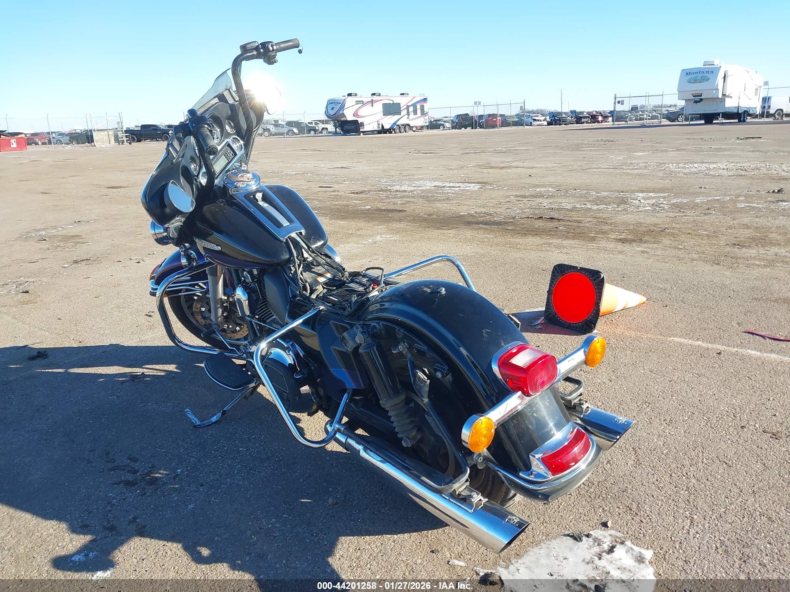 HARLEY-DAVIDSON FLHTK image 3